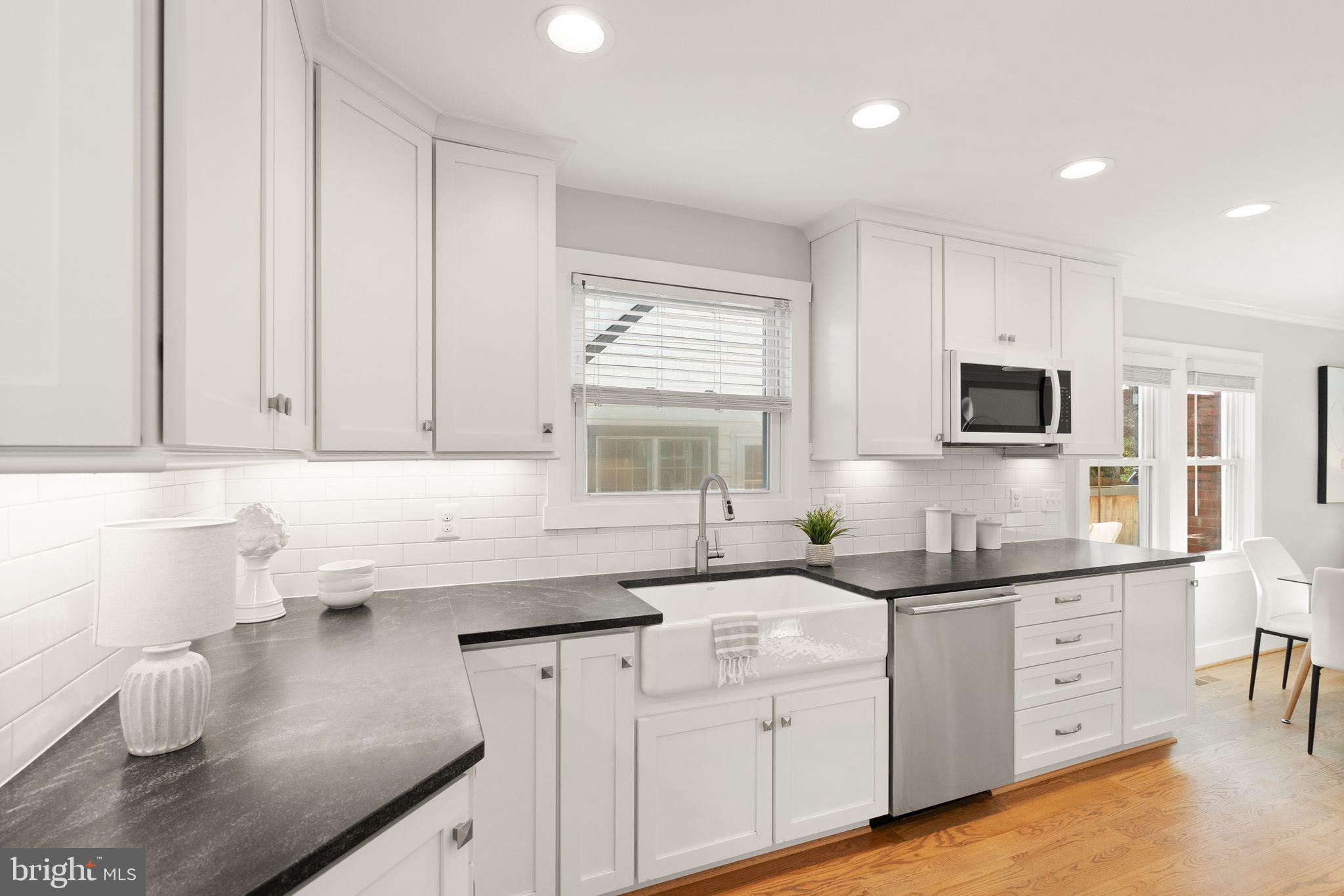 VIRGINIA SQUARE - Residential