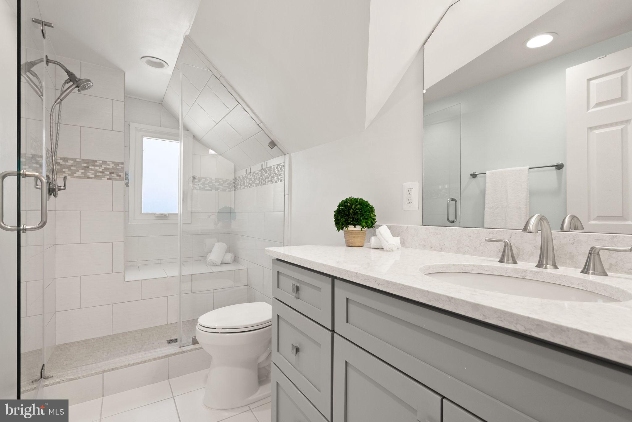 VIRGINIA SQUARE - Residential