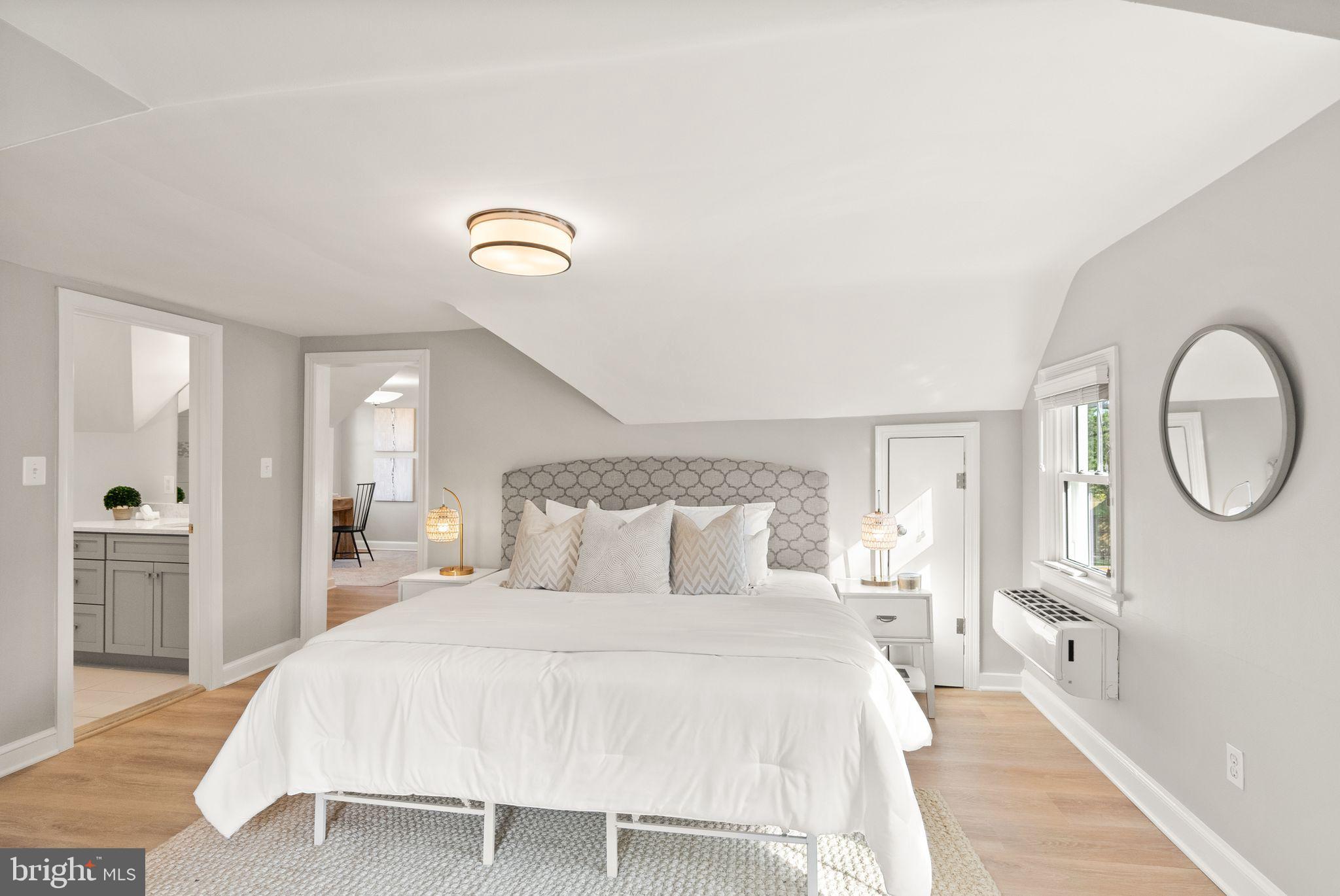 VIRGINIA SQUARE - Residential