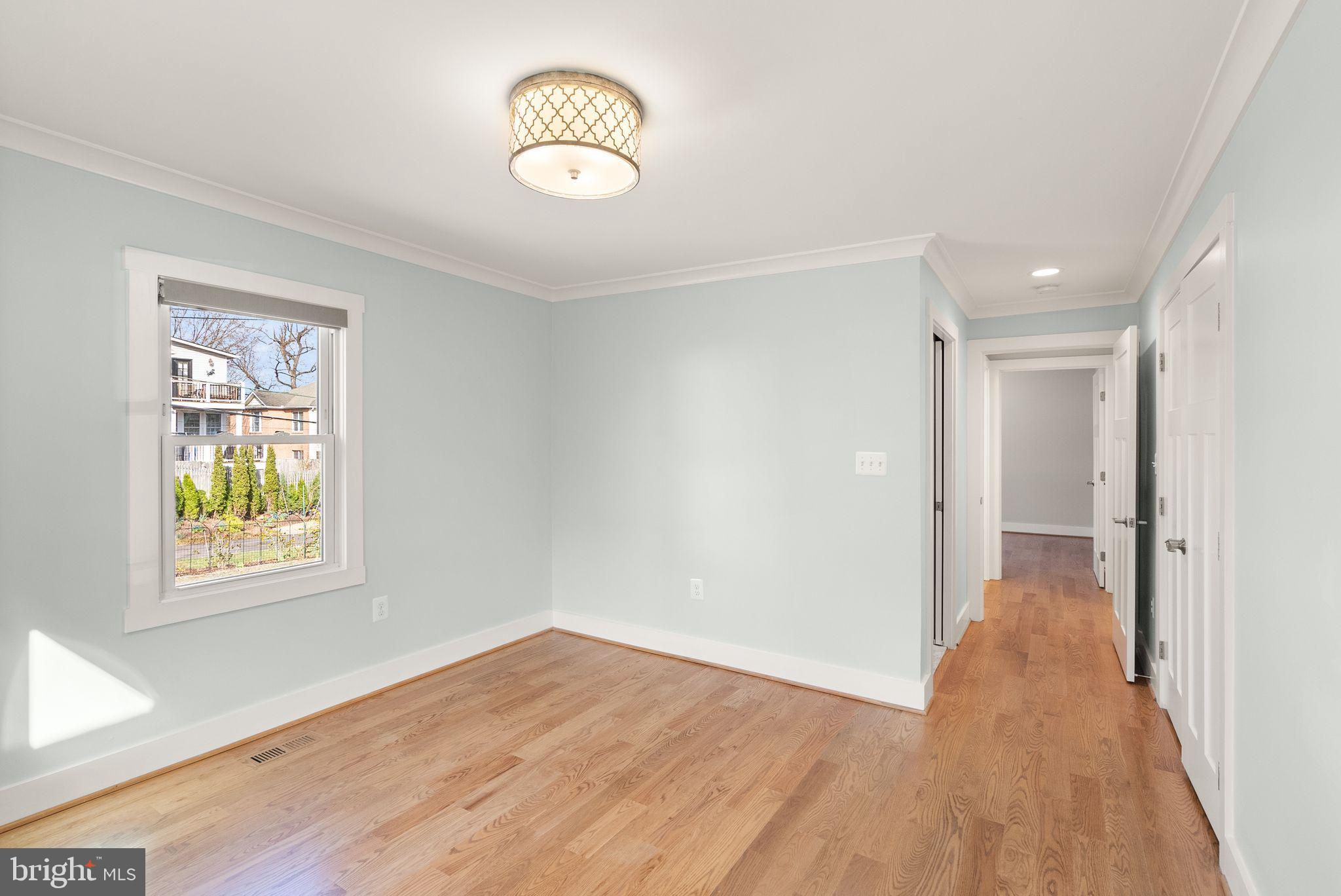 VIRGINIA SQUARE - Residential