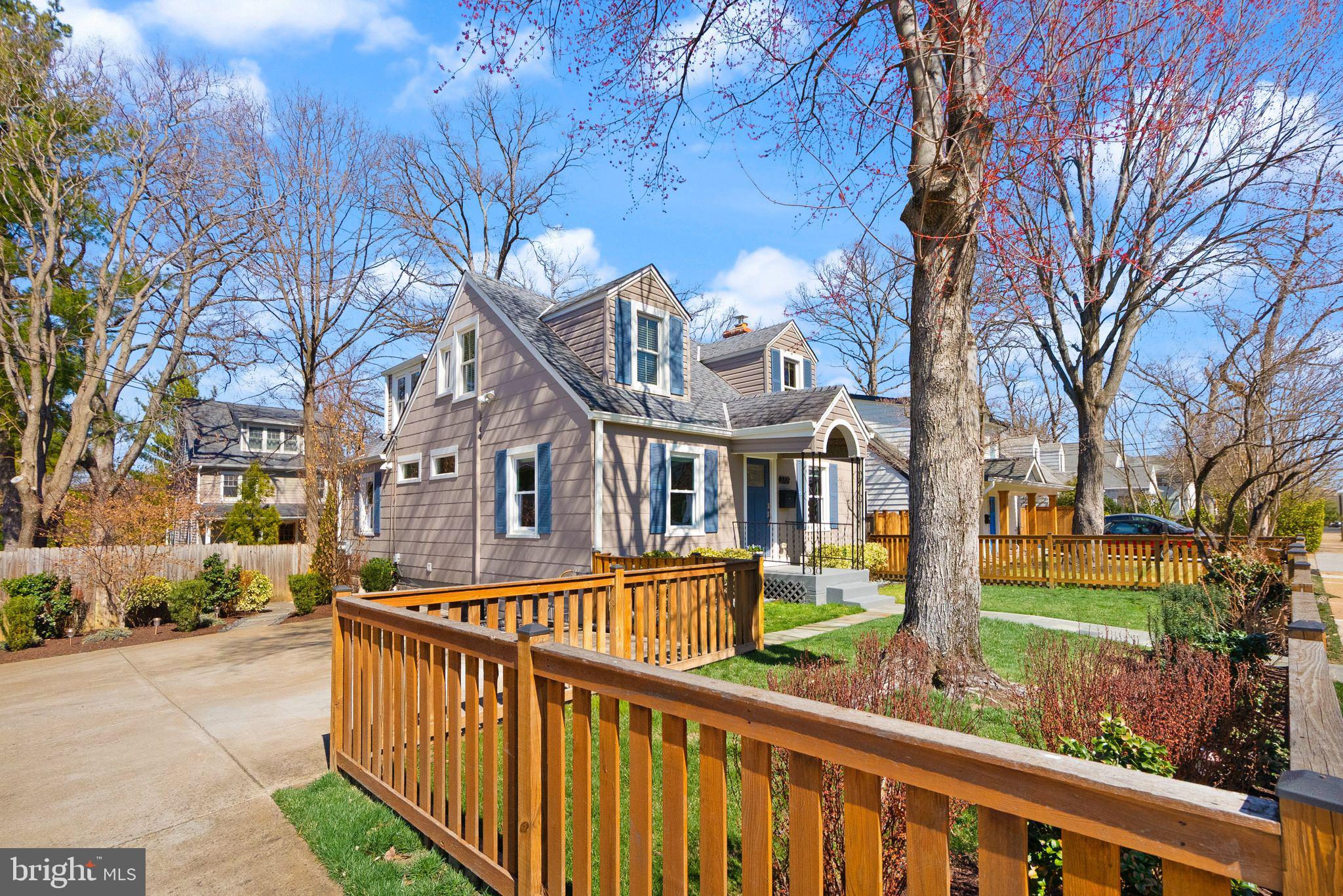 VIRGINIA SQUARE - Residential