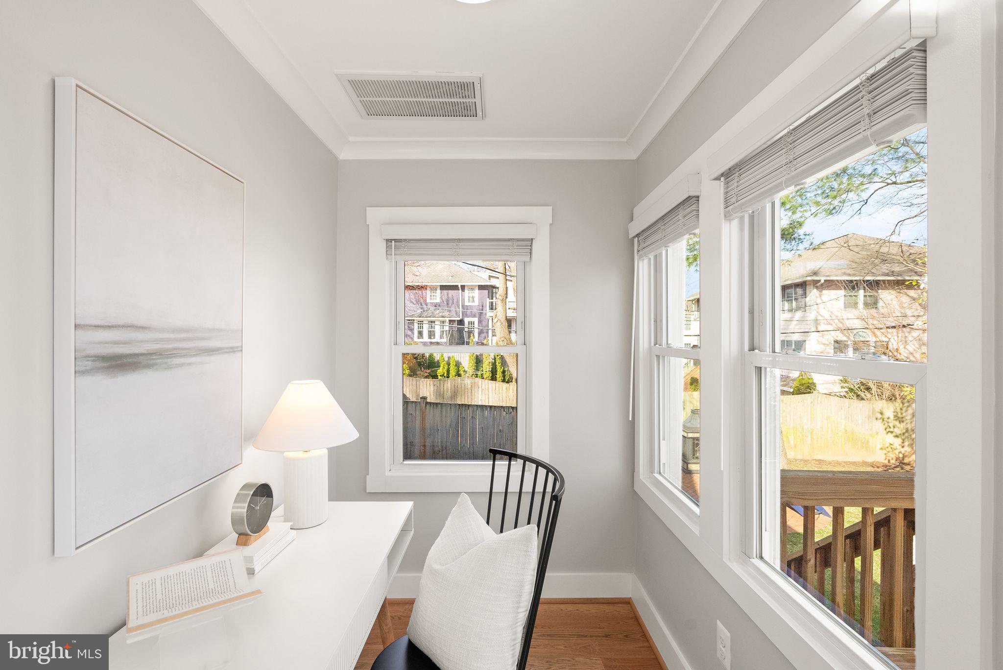 VIRGINIA SQUARE - Residential