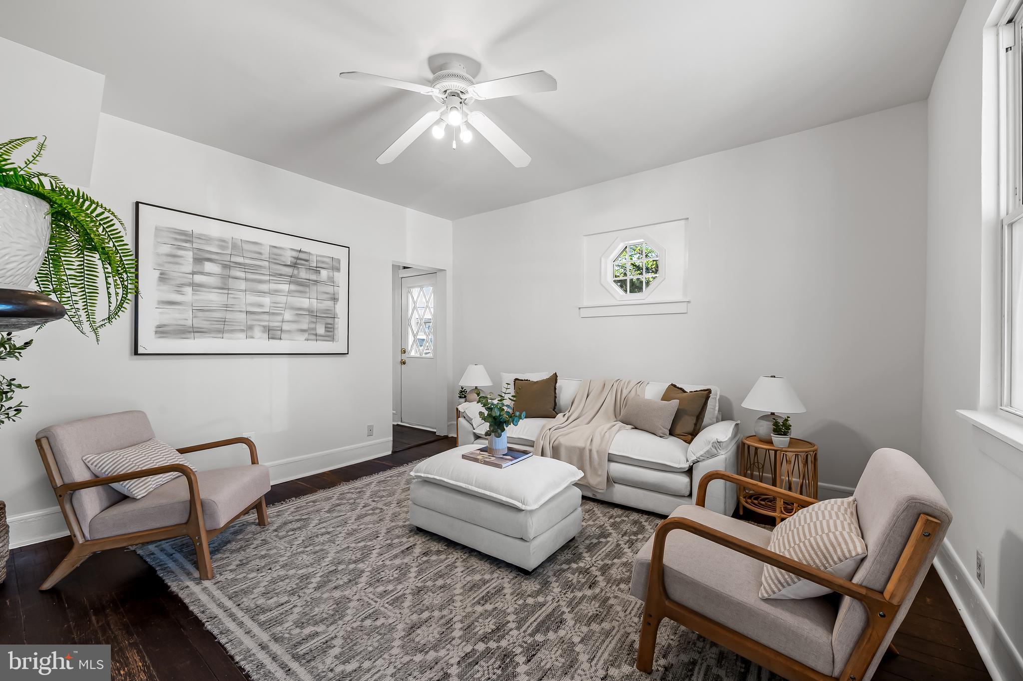 1015 RECTORY LANE