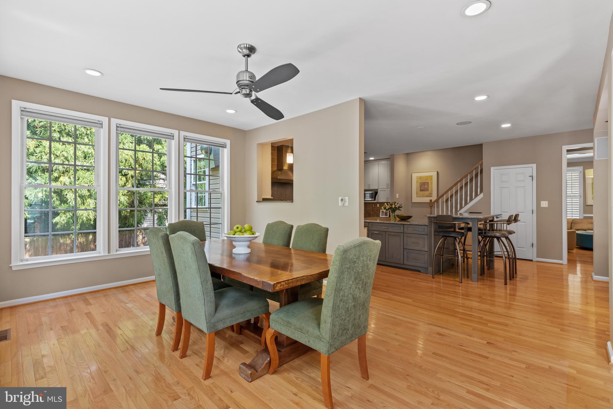 WHITEHALL MANOR - Residential