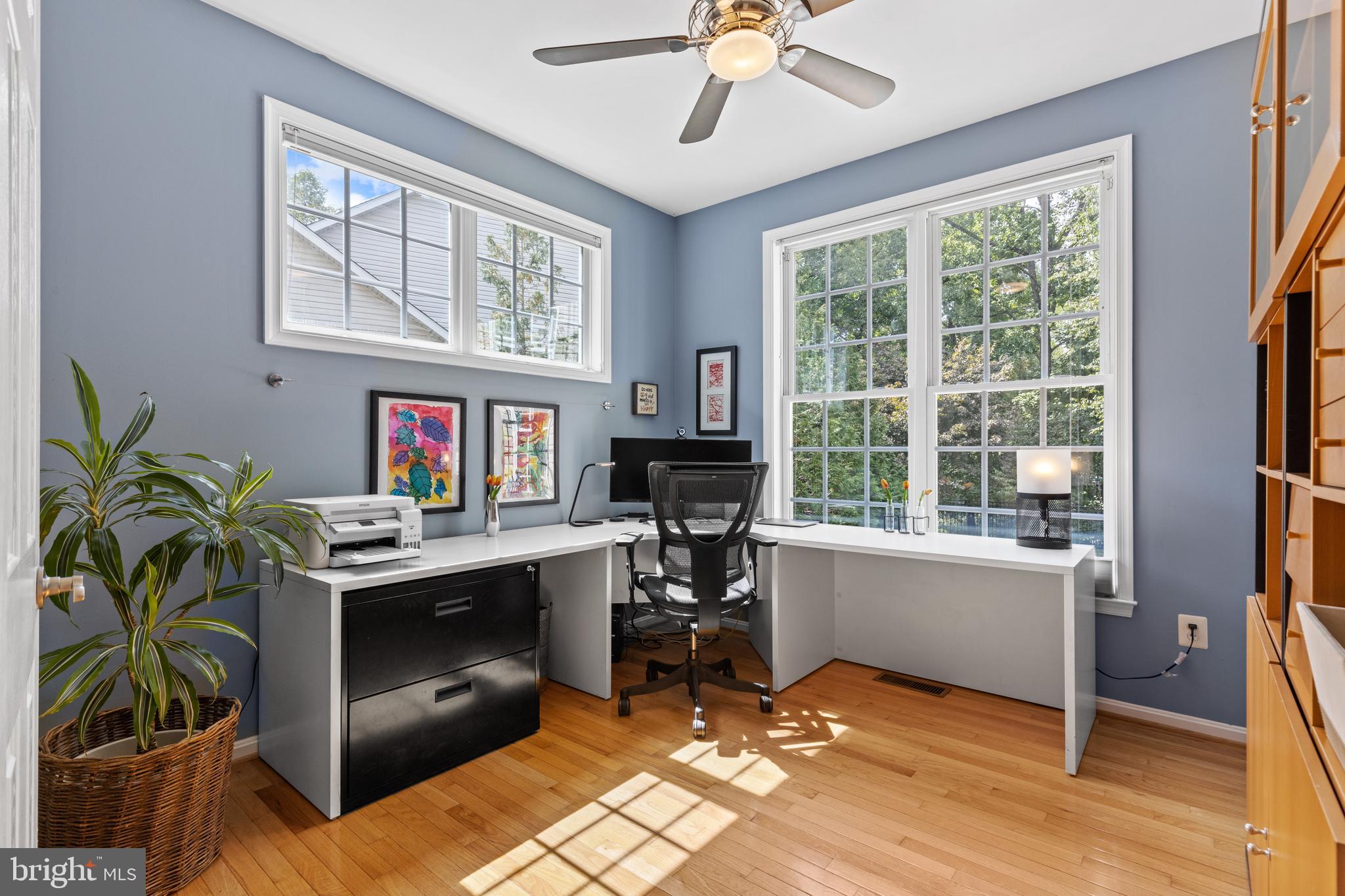 WHITEHALL MANOR - Residential