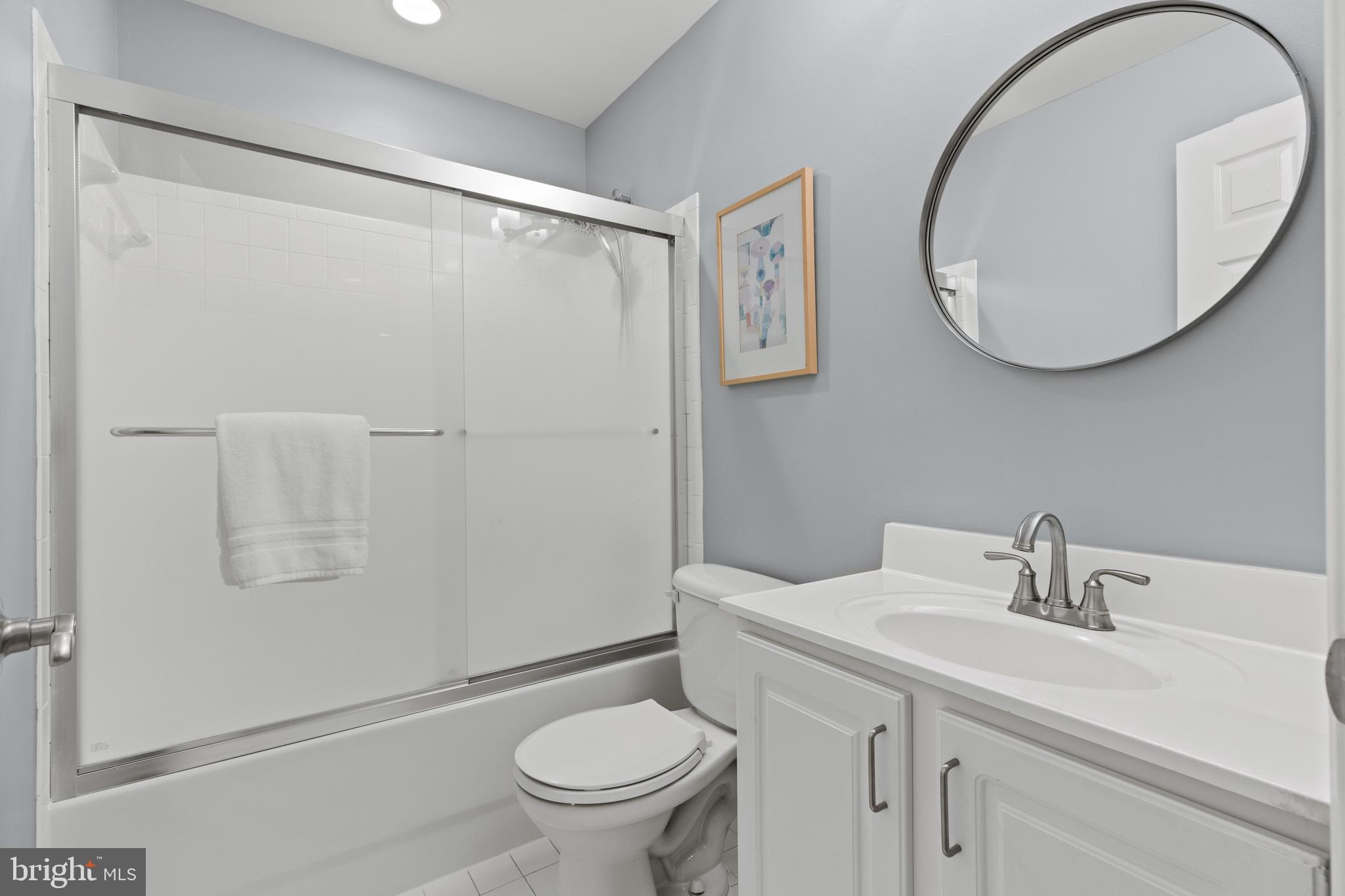 WHITEHALL MANOR - Residential