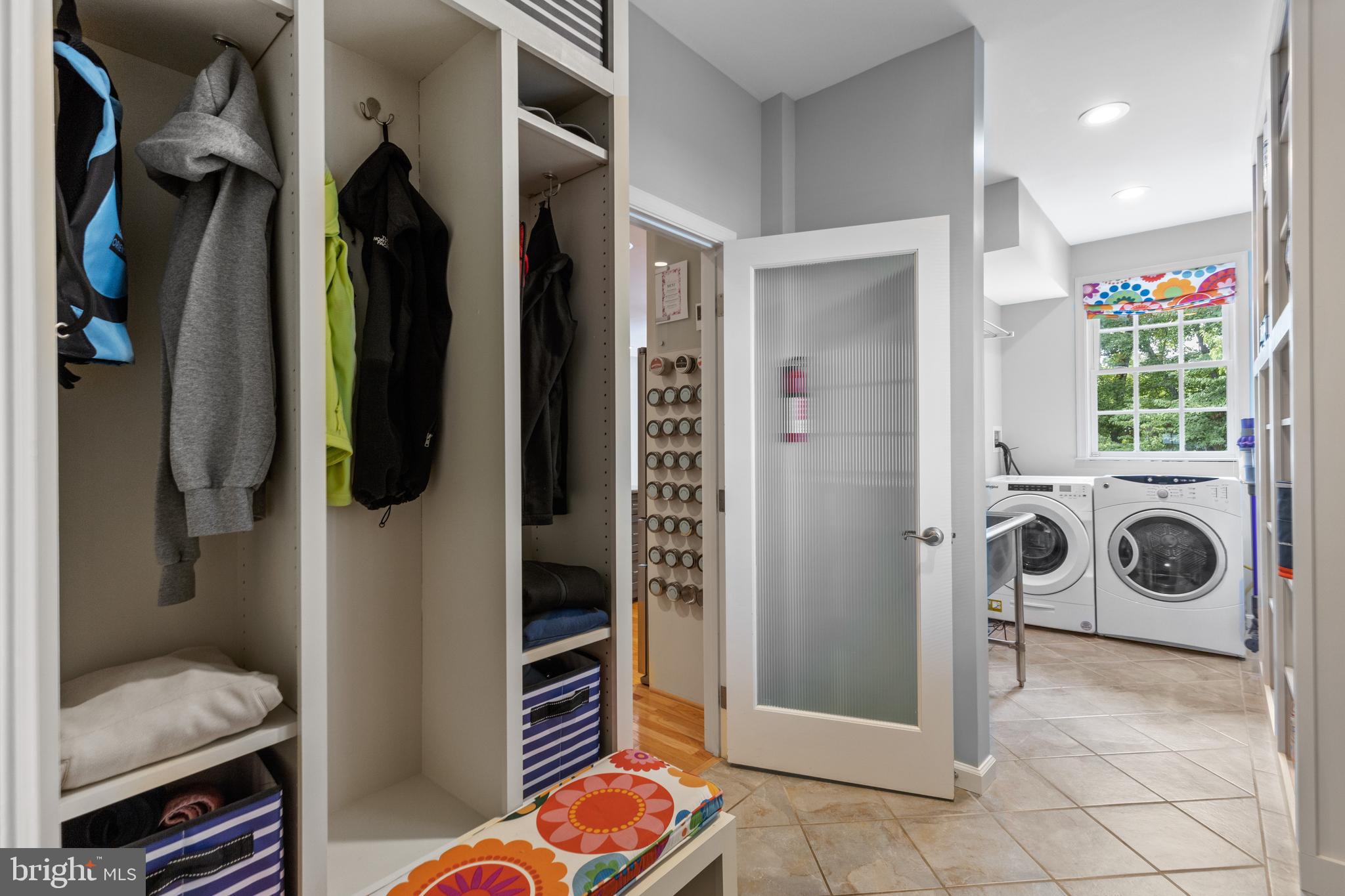 WHITEHALL MANOR - Residential