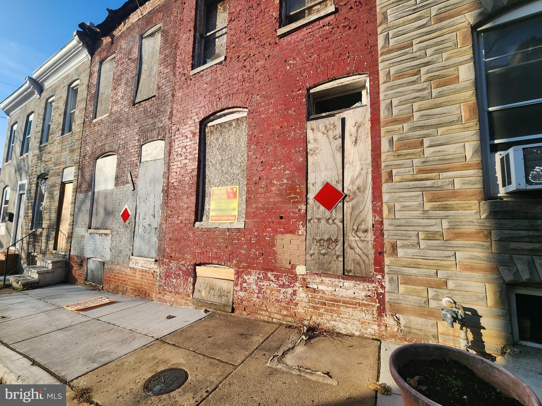 BROADWAY EAST - Residential