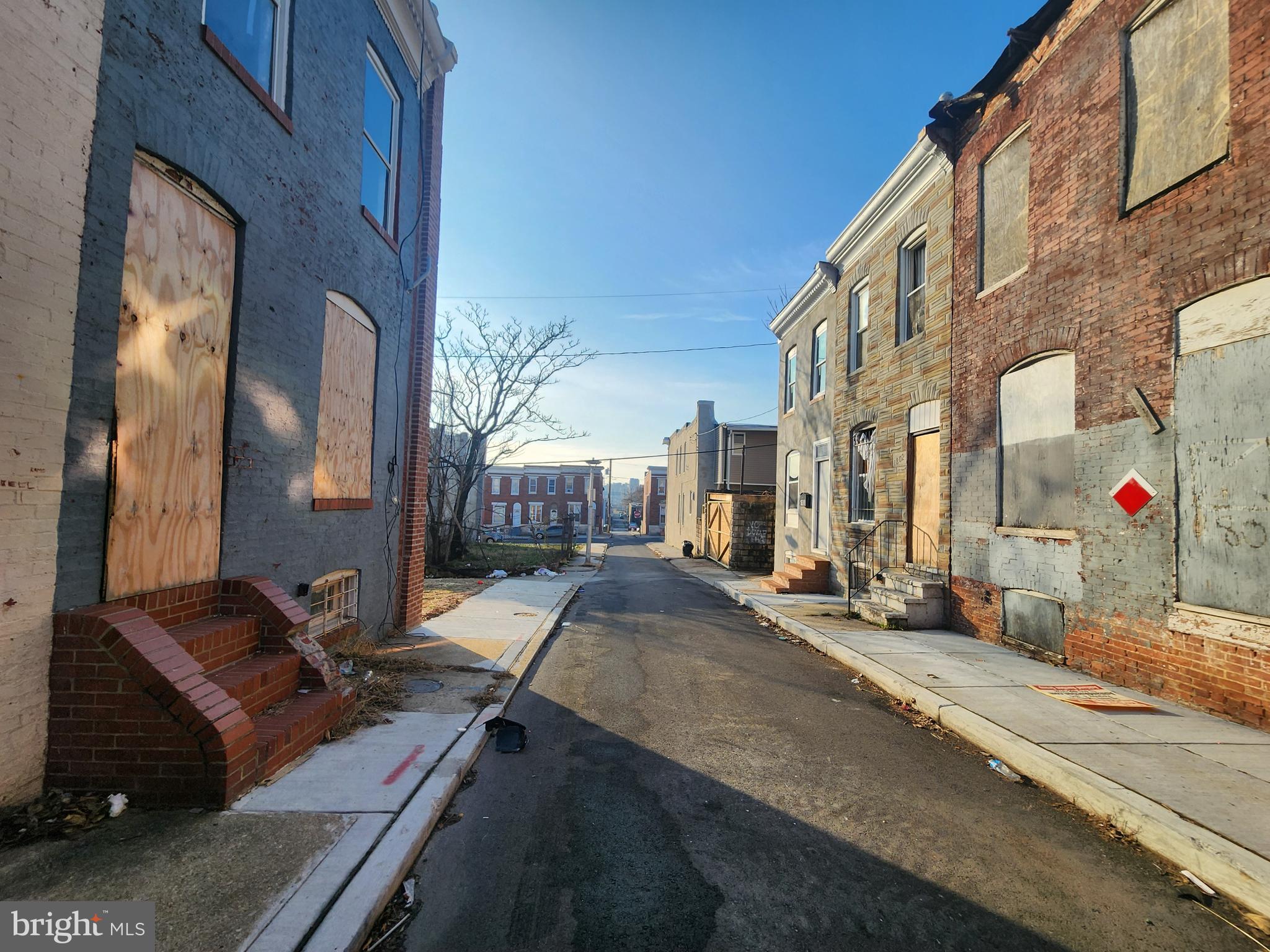 1806 N CHAPEL STREET