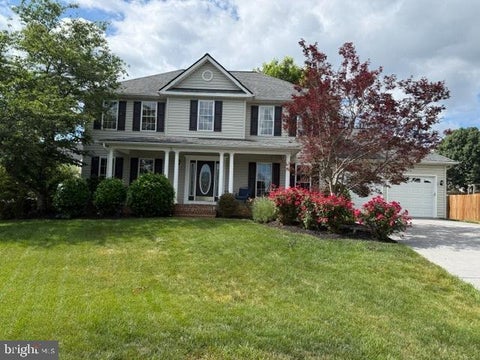 Homes For Sale - 112 Twigg Court<br/> STEPHENS CITY, VA 22655