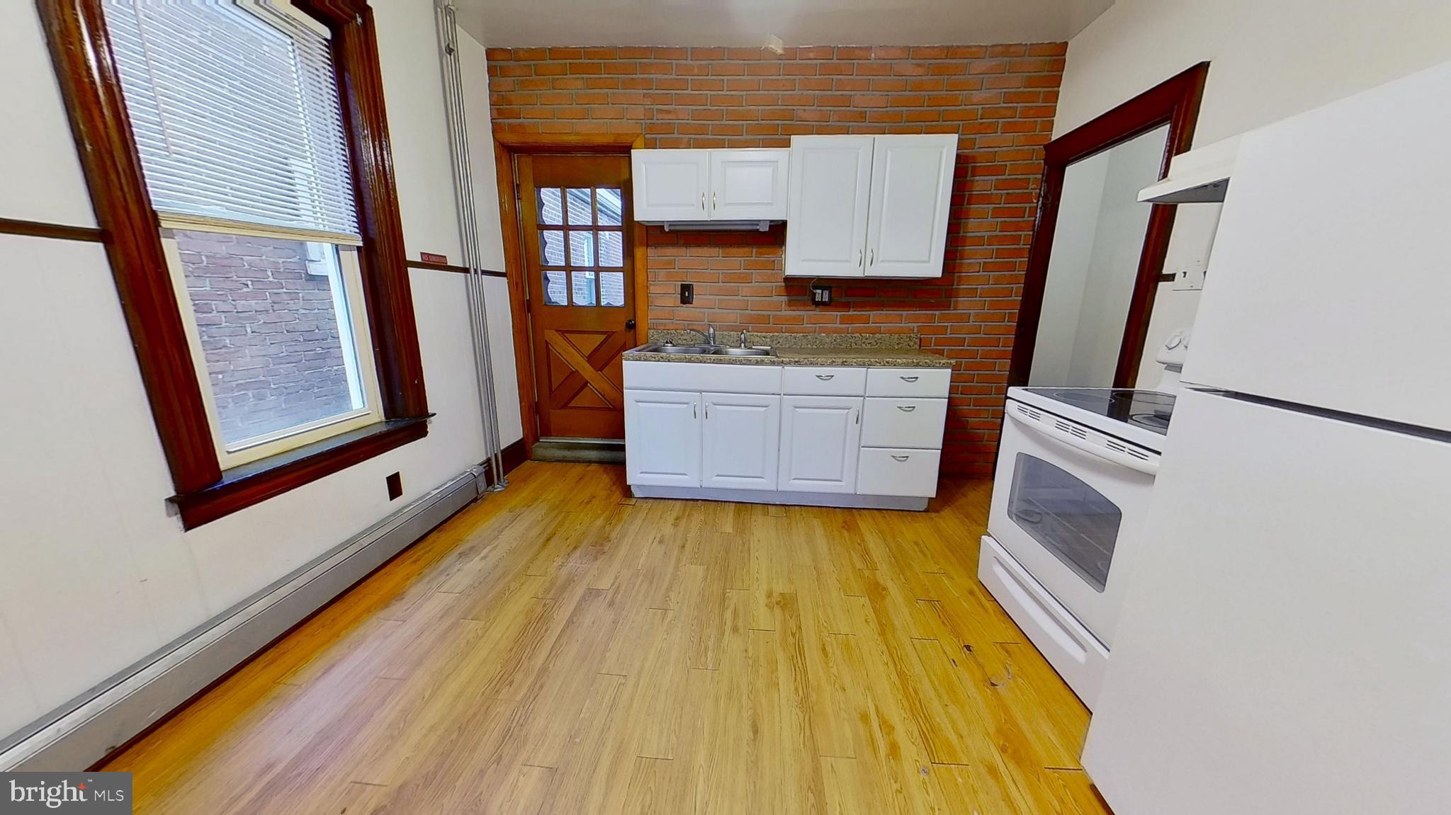 NORTH YORK BORO - Residential Lease