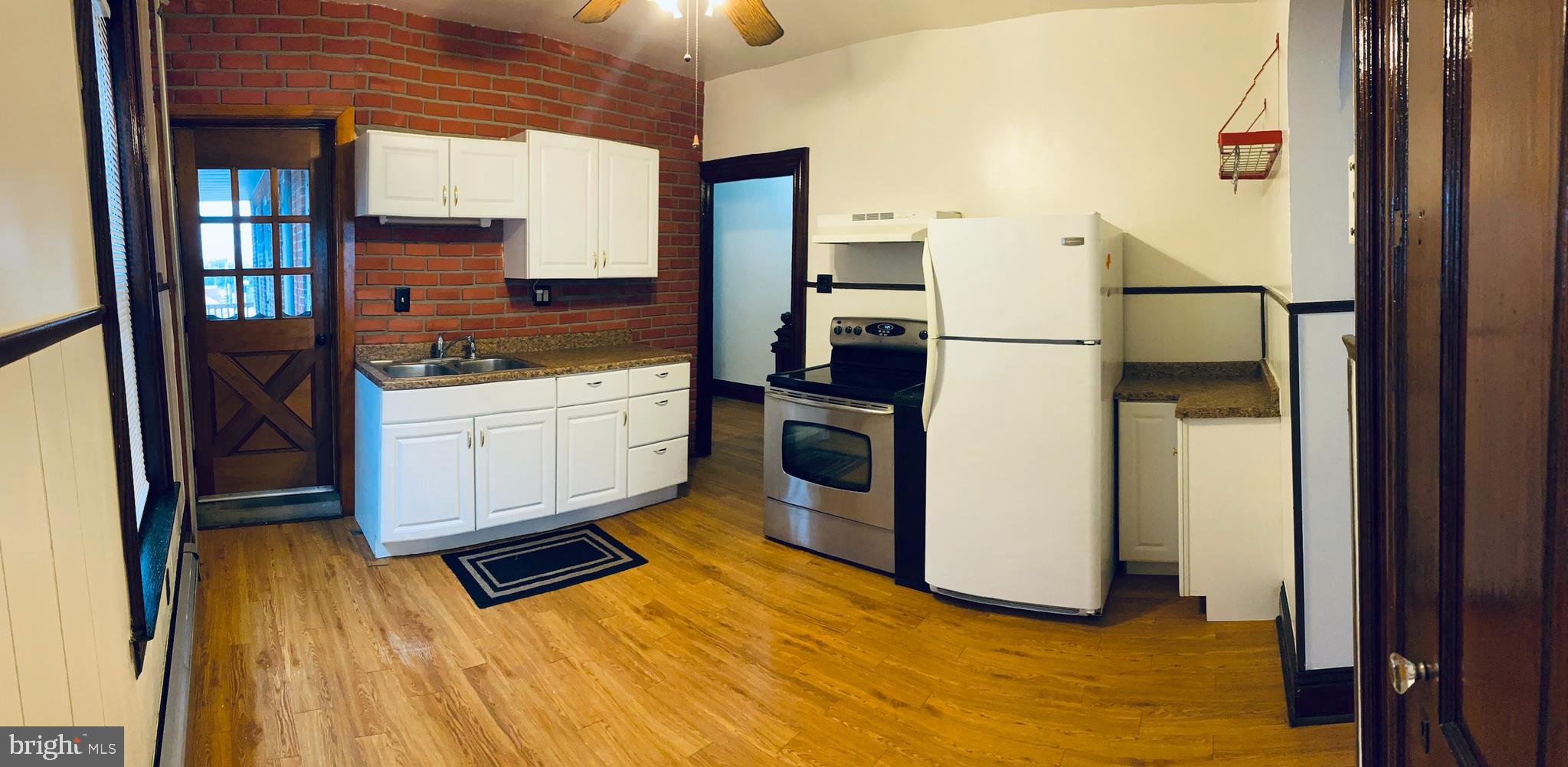 NORTH YORK BORO - Residential Lease