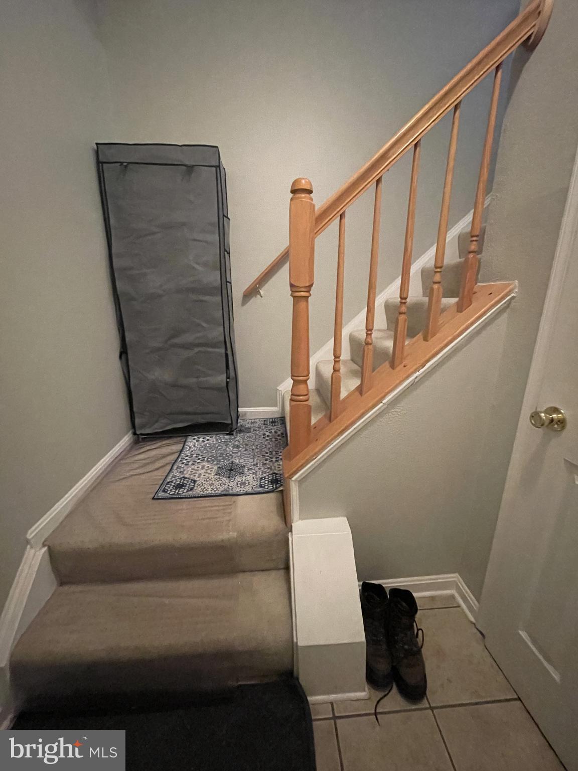 GATES OF FAIR LAKES - Residential Lease