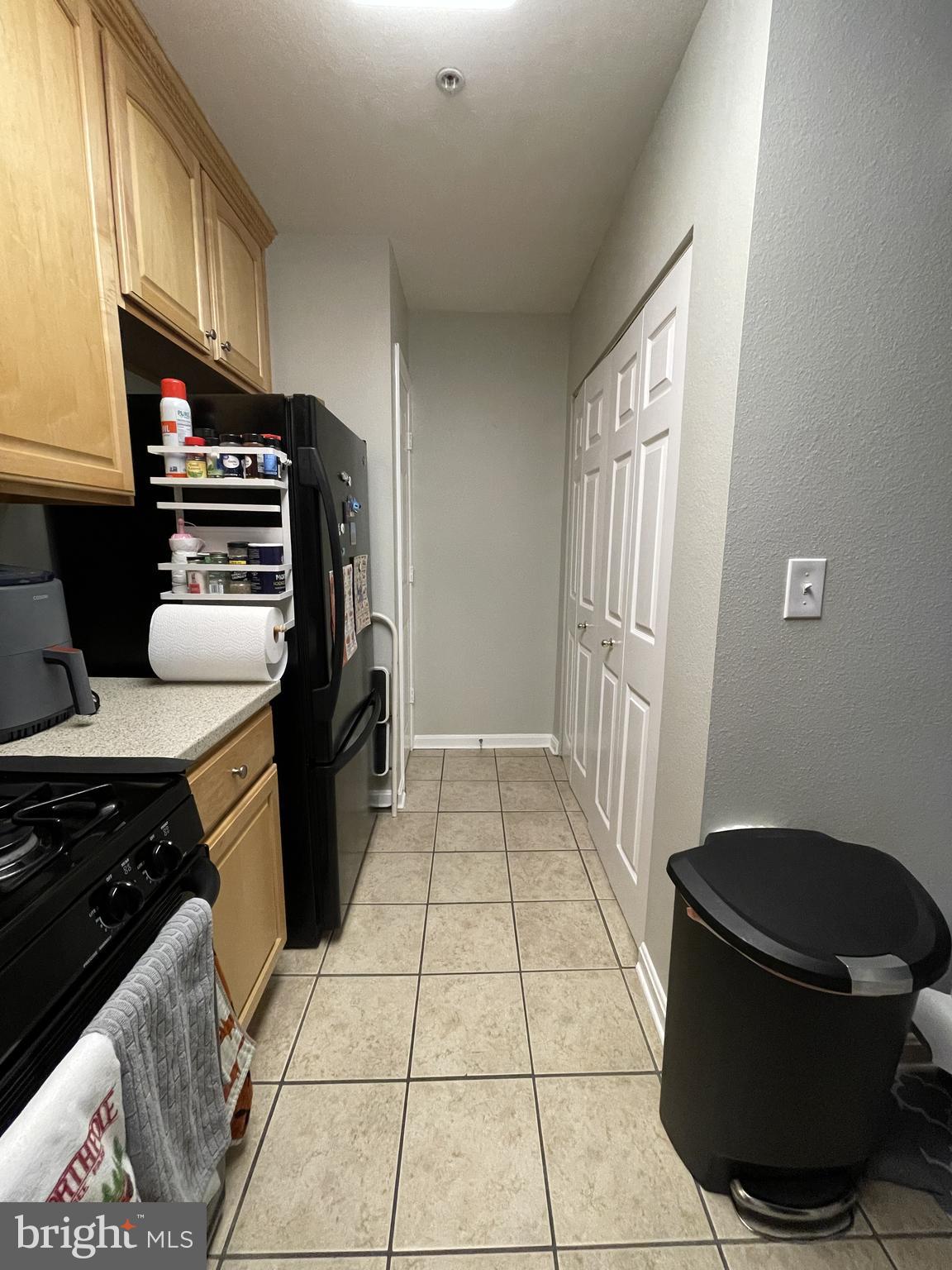 GATES OF FAIR LAKES - Residential Lease