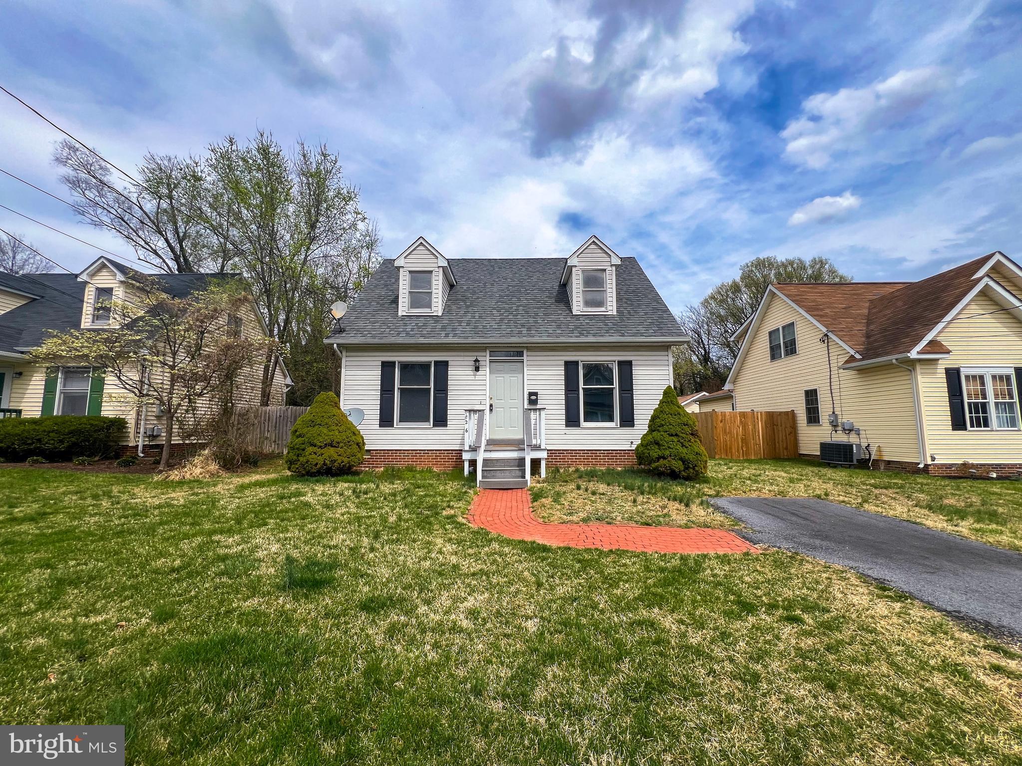 TOWN OF BERRYVILLE - Residential Lease