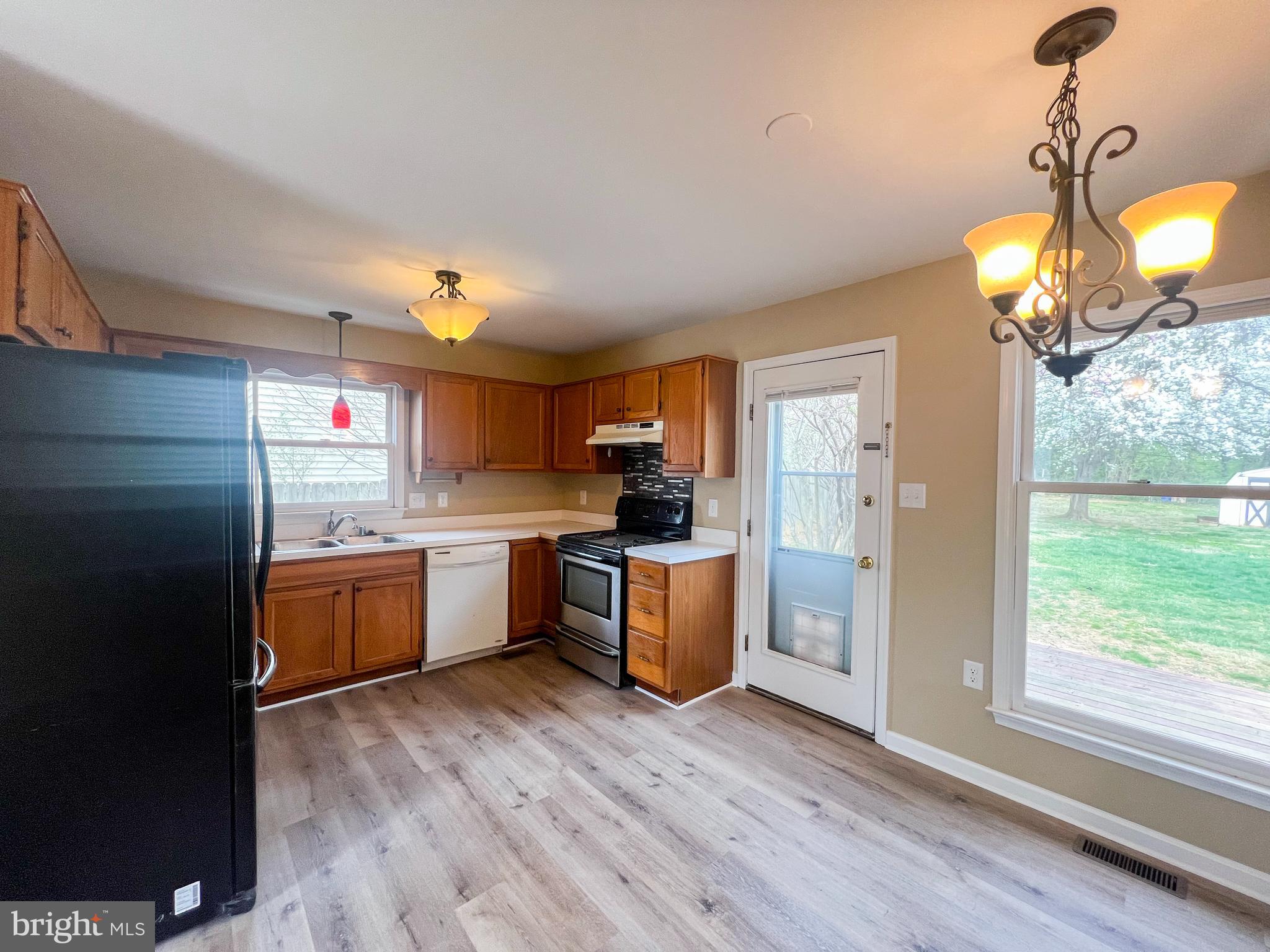 TOWN OF BERRYVILLE - Residential Lease