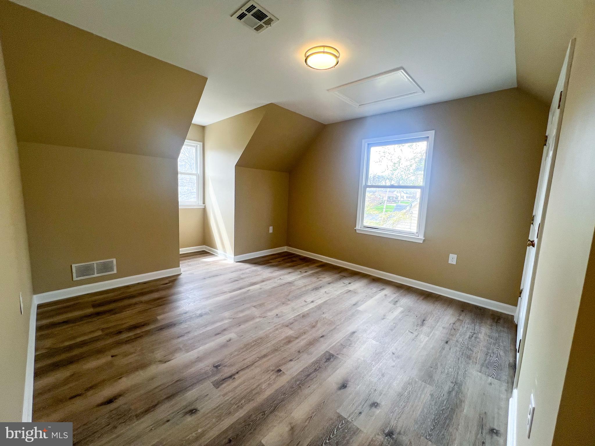 TOWN OF BERRYVILLE - Residential Lease