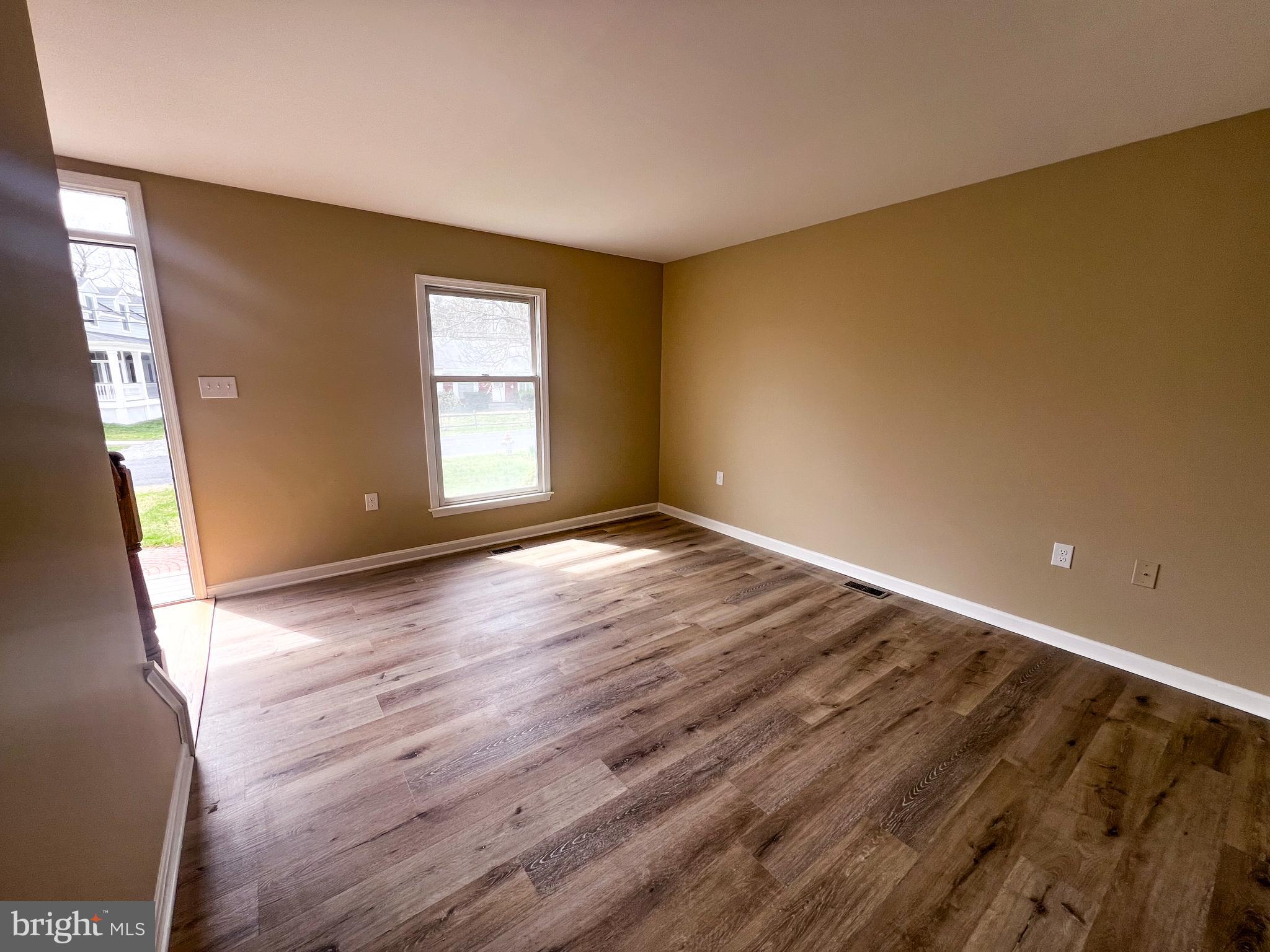 TOWN OF BERRYVILLE - Residential Lease