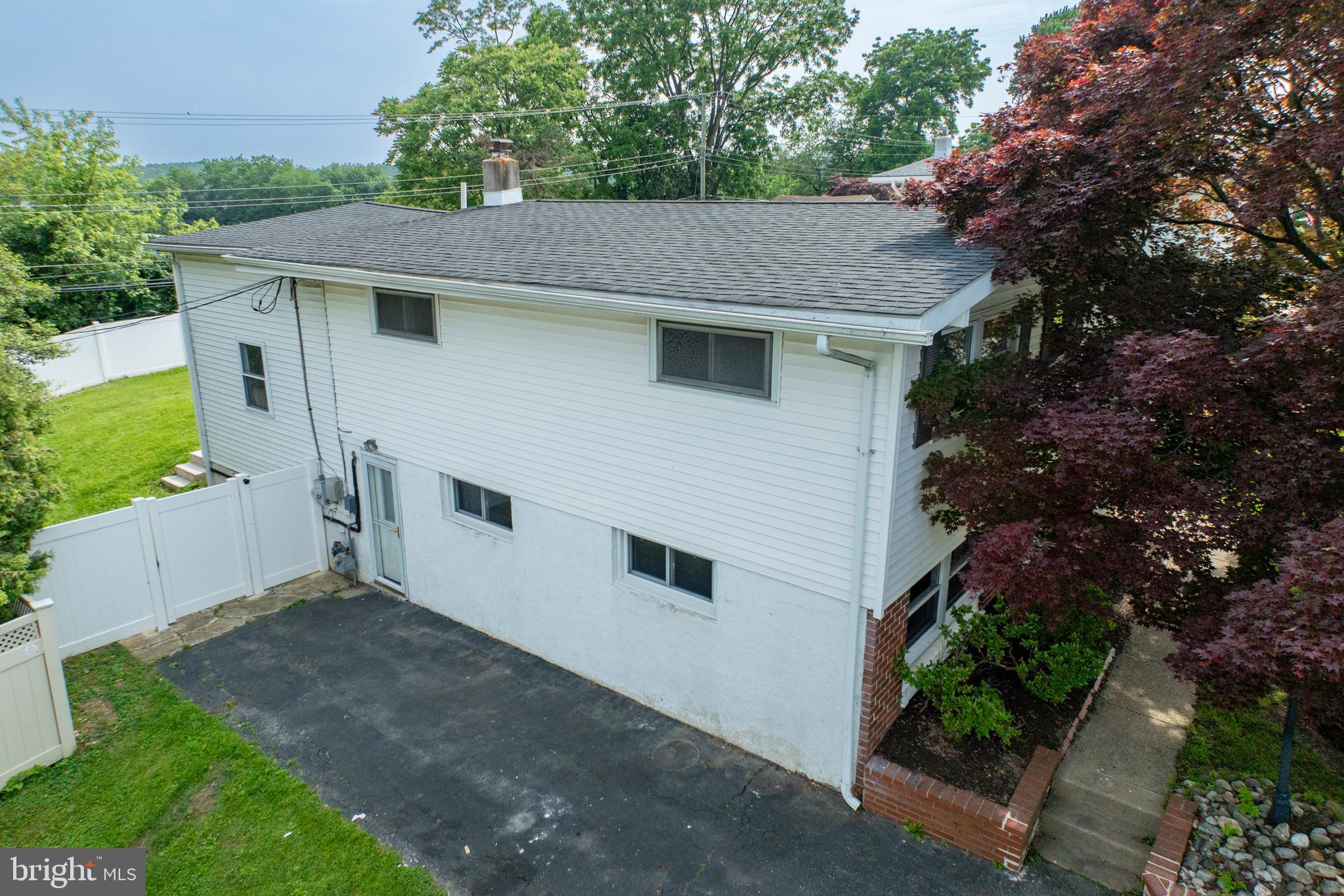 LAWRENCE PARK - Residential
