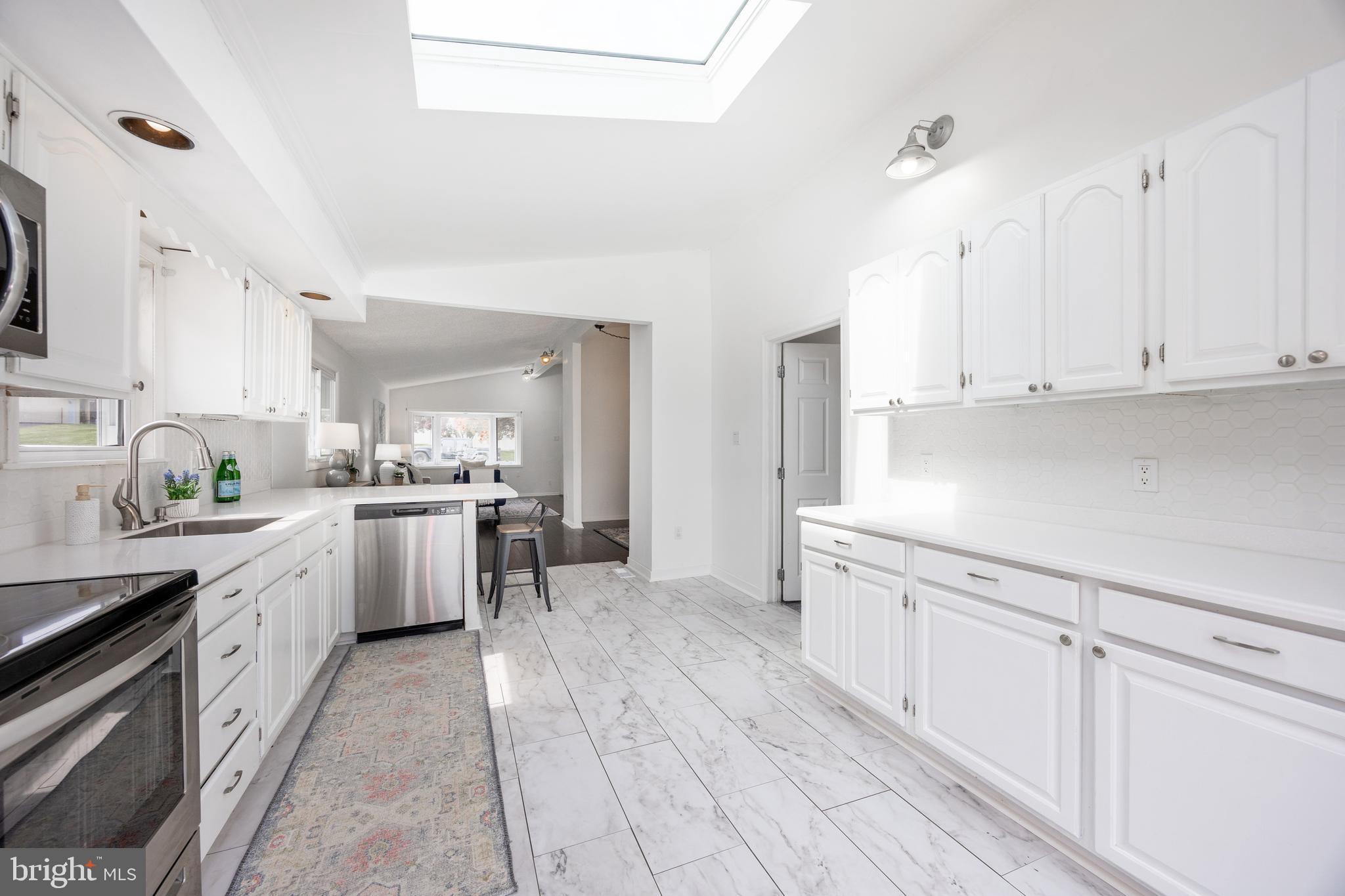 LAWRENCE PARK - Residential