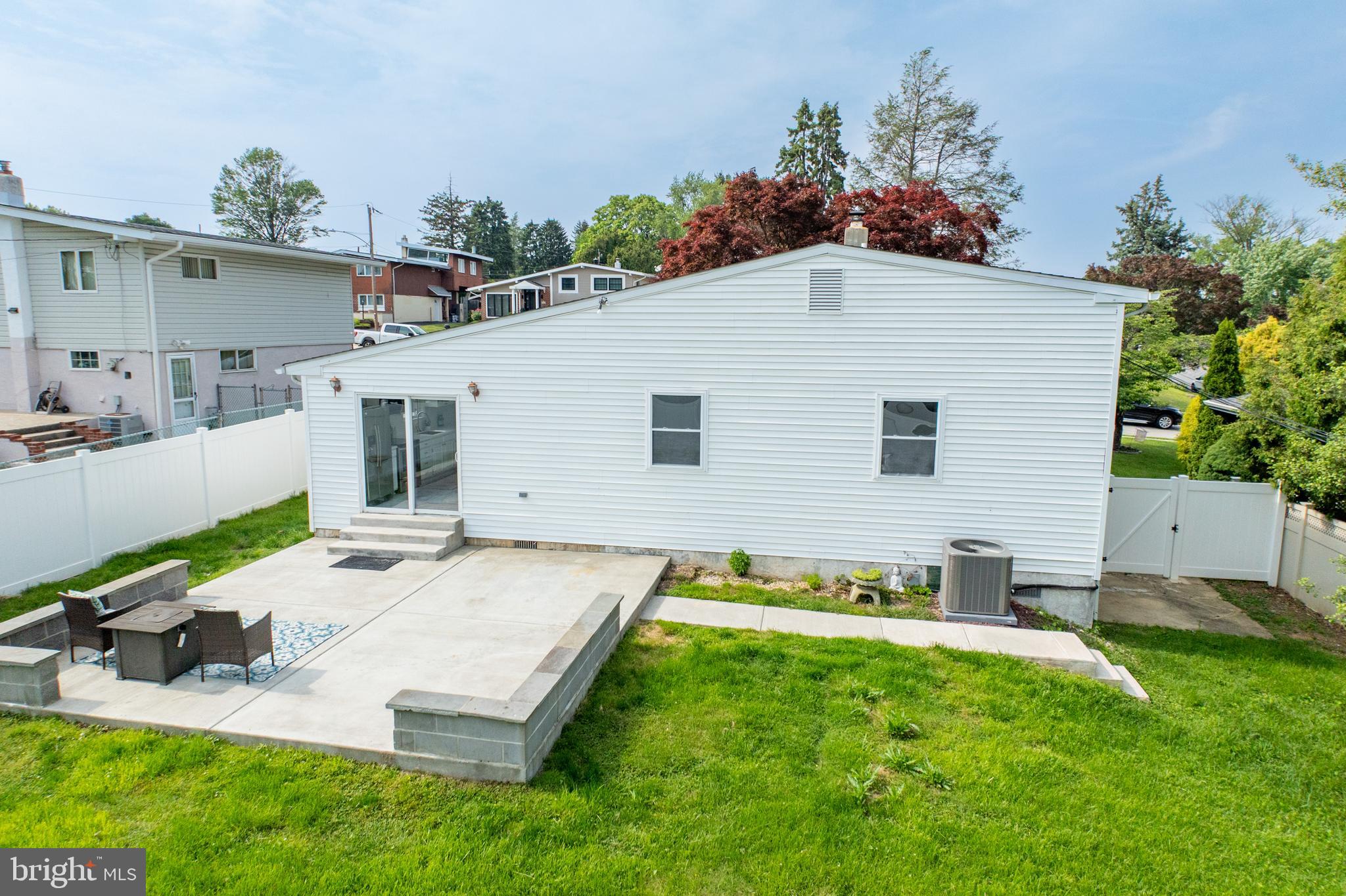 LAWRENCE PARK - Residential