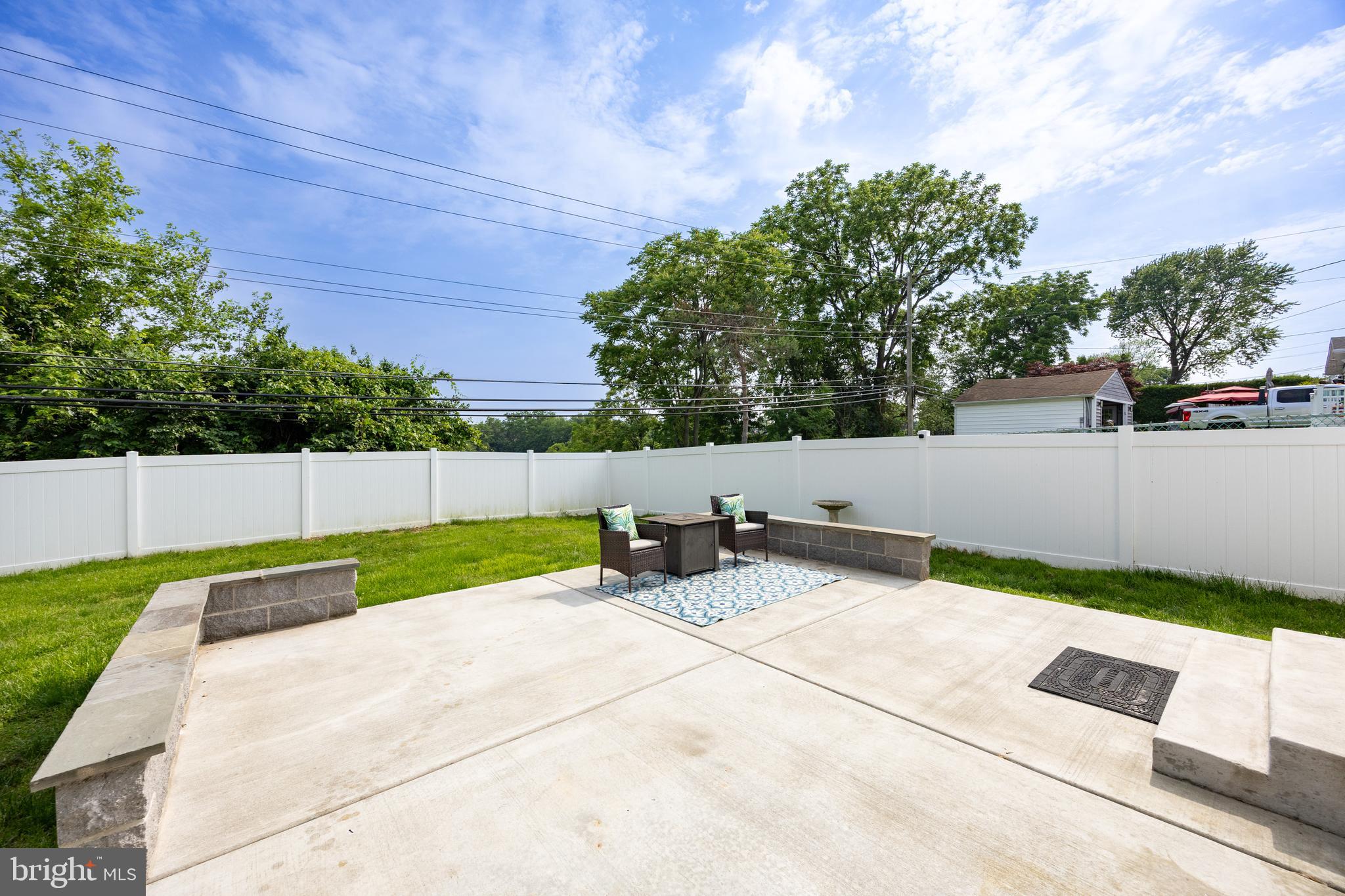 LAWRENCE PARK - Residential