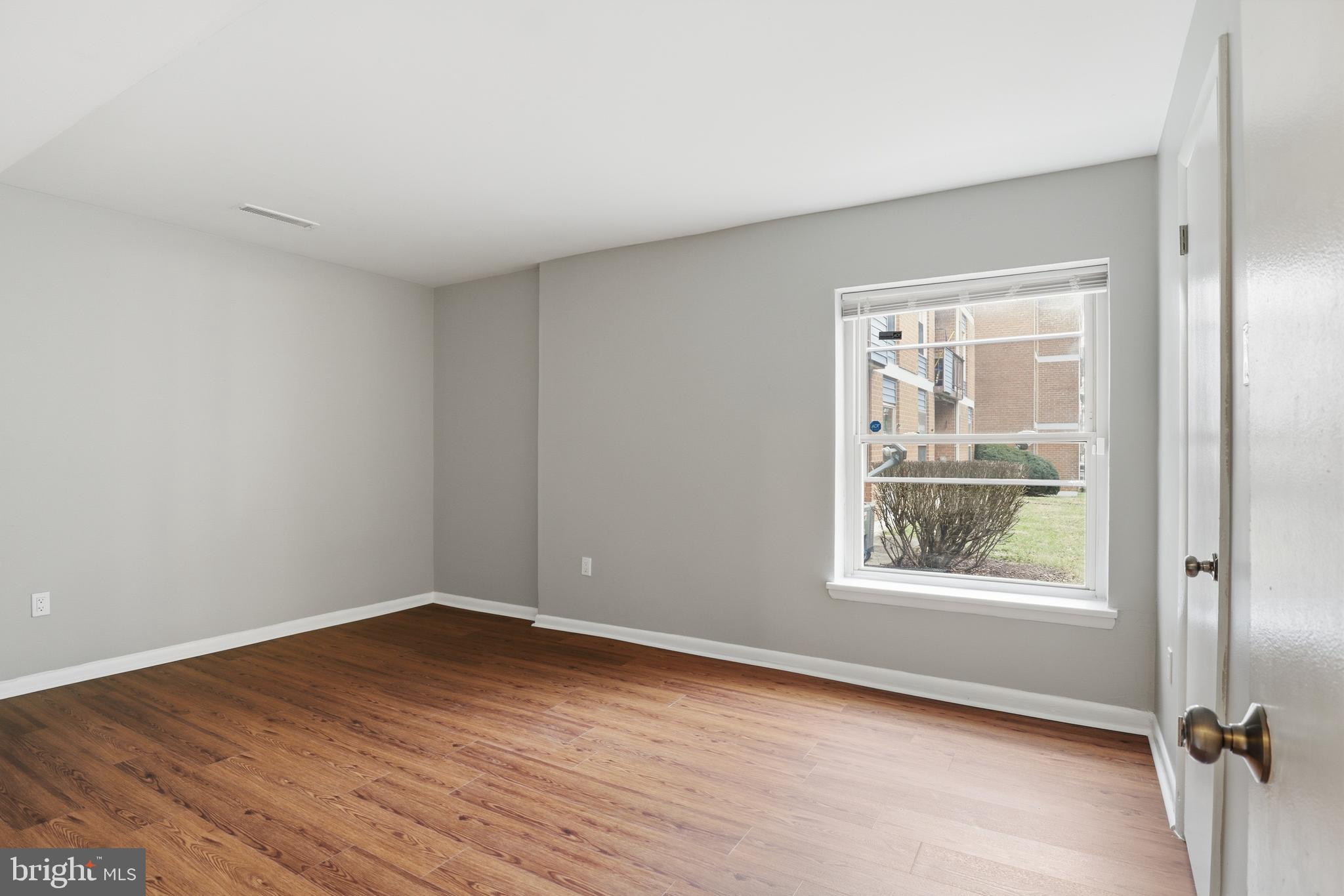 MARLOW TOWERS - Residential Lease