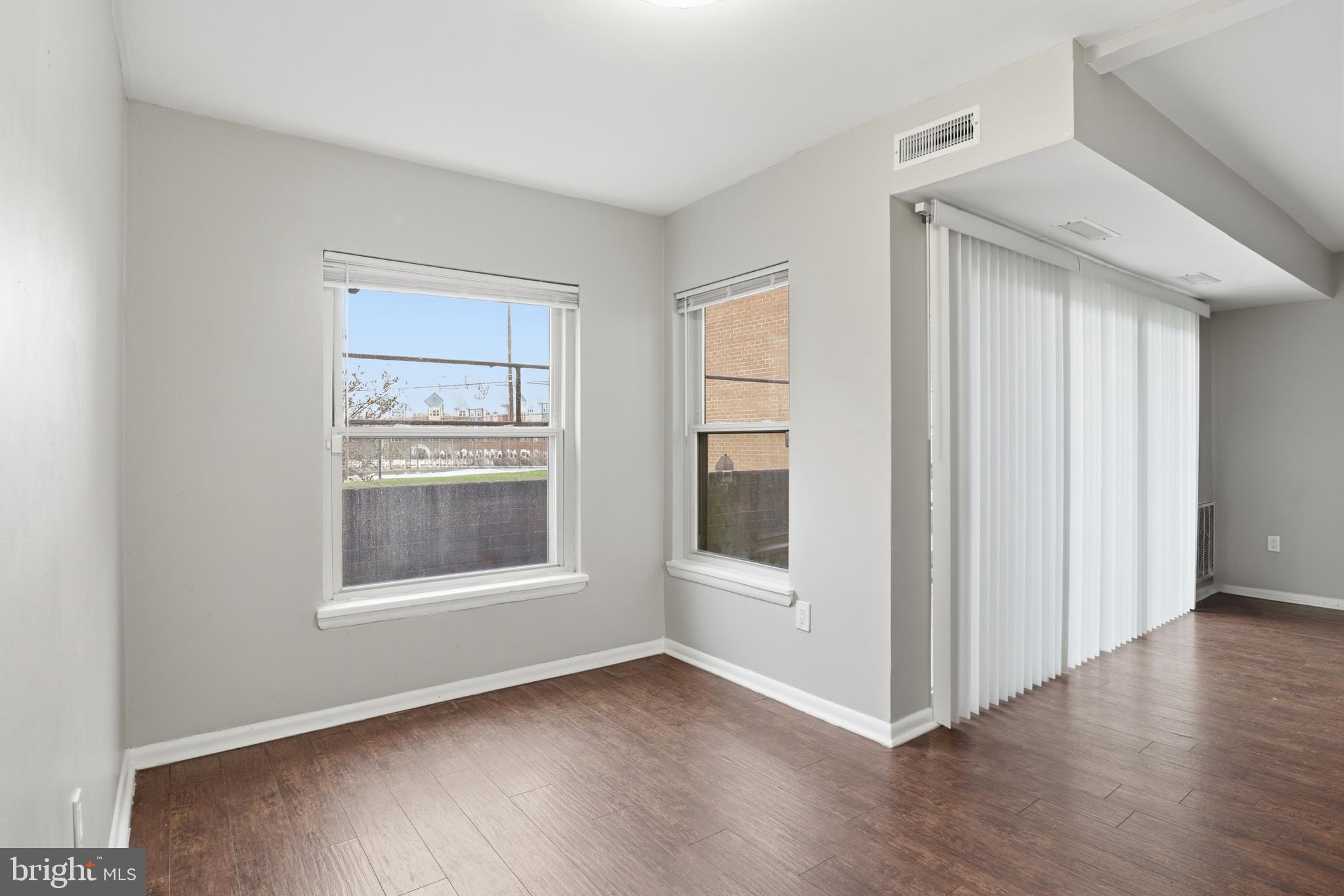 MARLOW TOWERS - Residential Lease