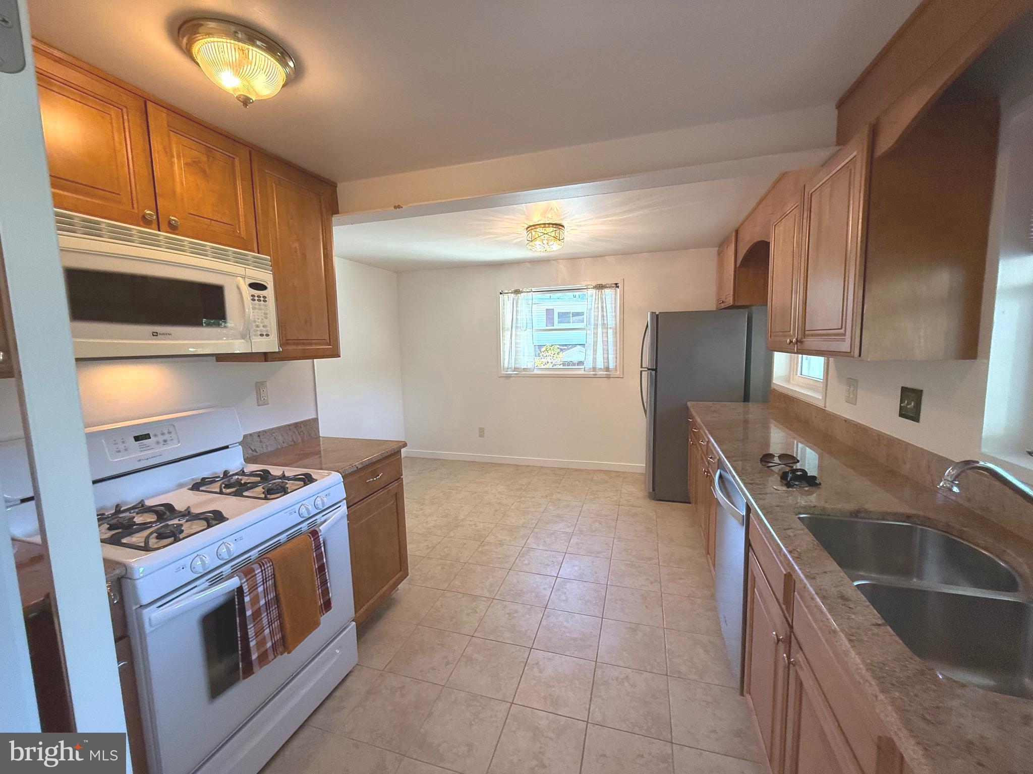 ARDMORE - Residential Lease