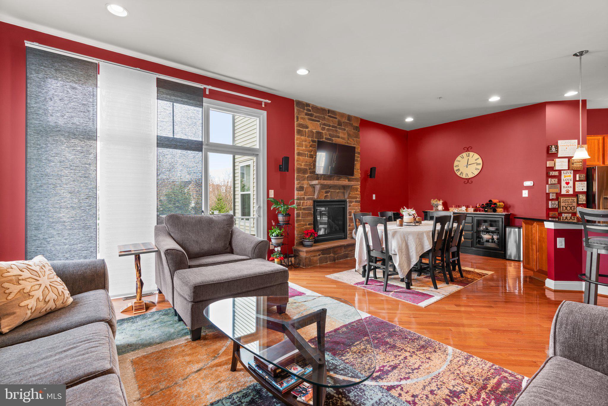 EMERSON - Residential