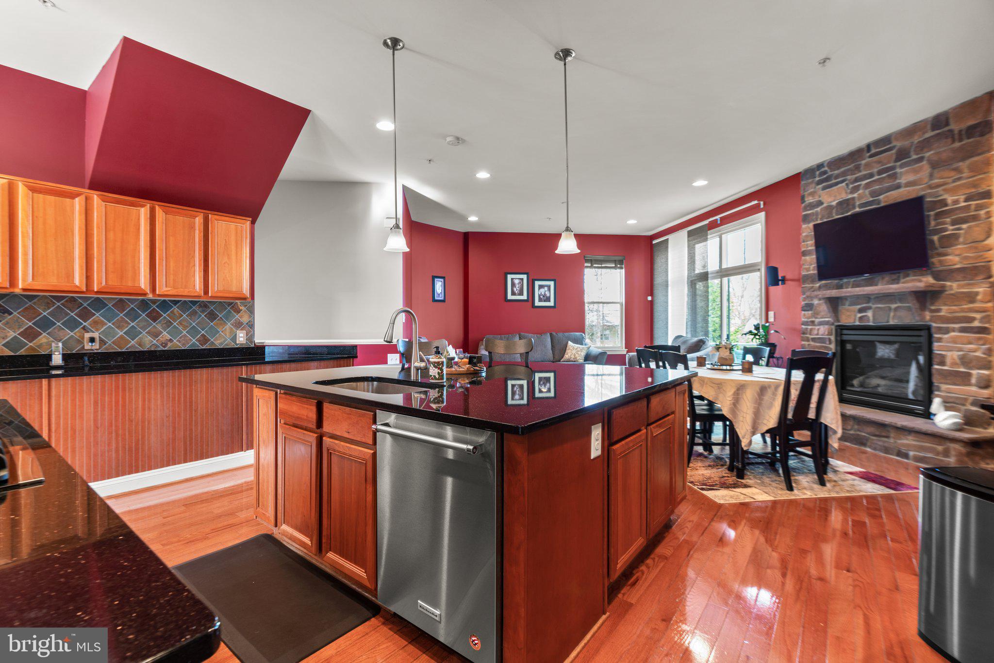 EMERSON - Residential