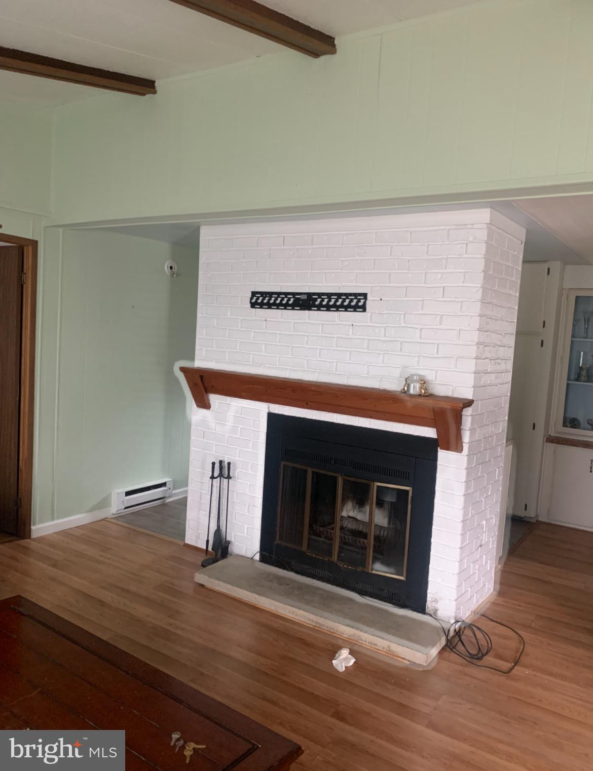 CAINE WOODS - Residential Lease