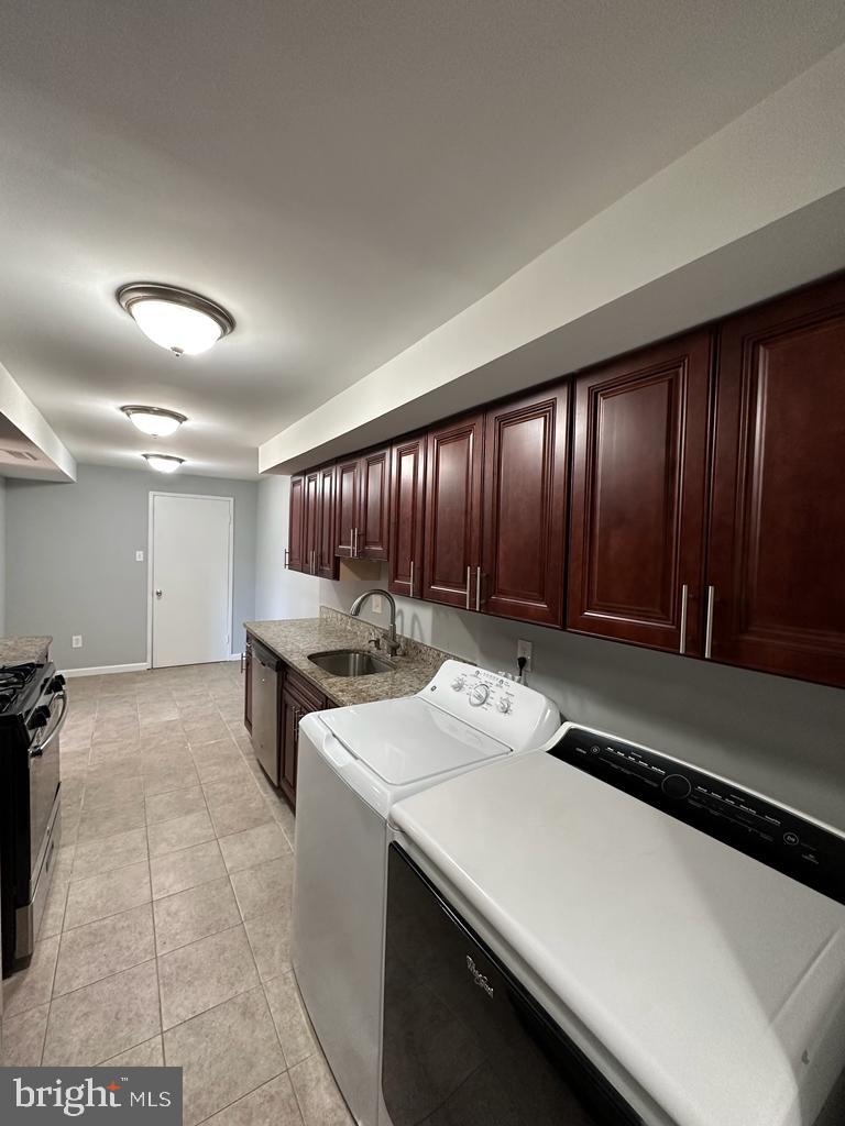 PINES CONDOMINIUM - Residential