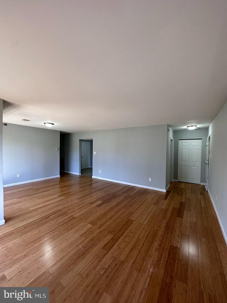 PINES CONDOMINIUM - Residential