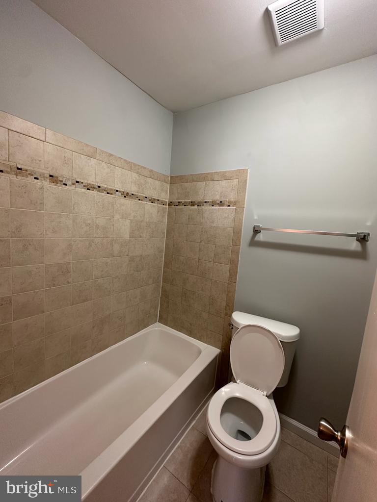 PINES CONDOMINIUM - Residential