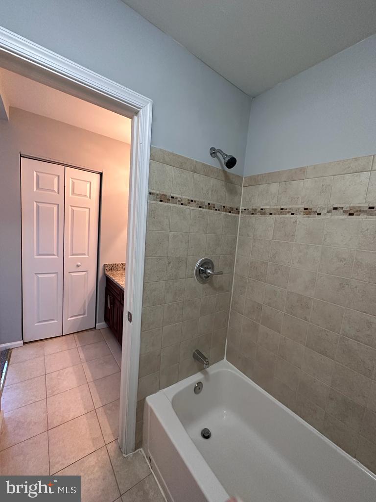 PINES CONDOMINIUM - Residential