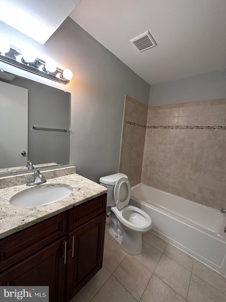 PINES CONDOMINIUM - Residential