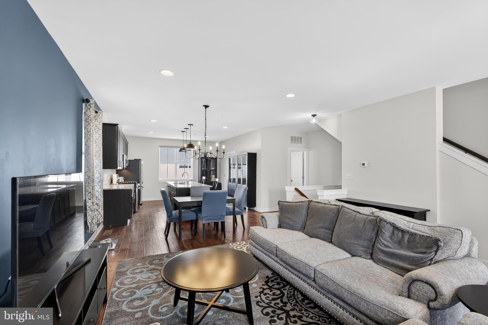 WATERSIDE - Residential