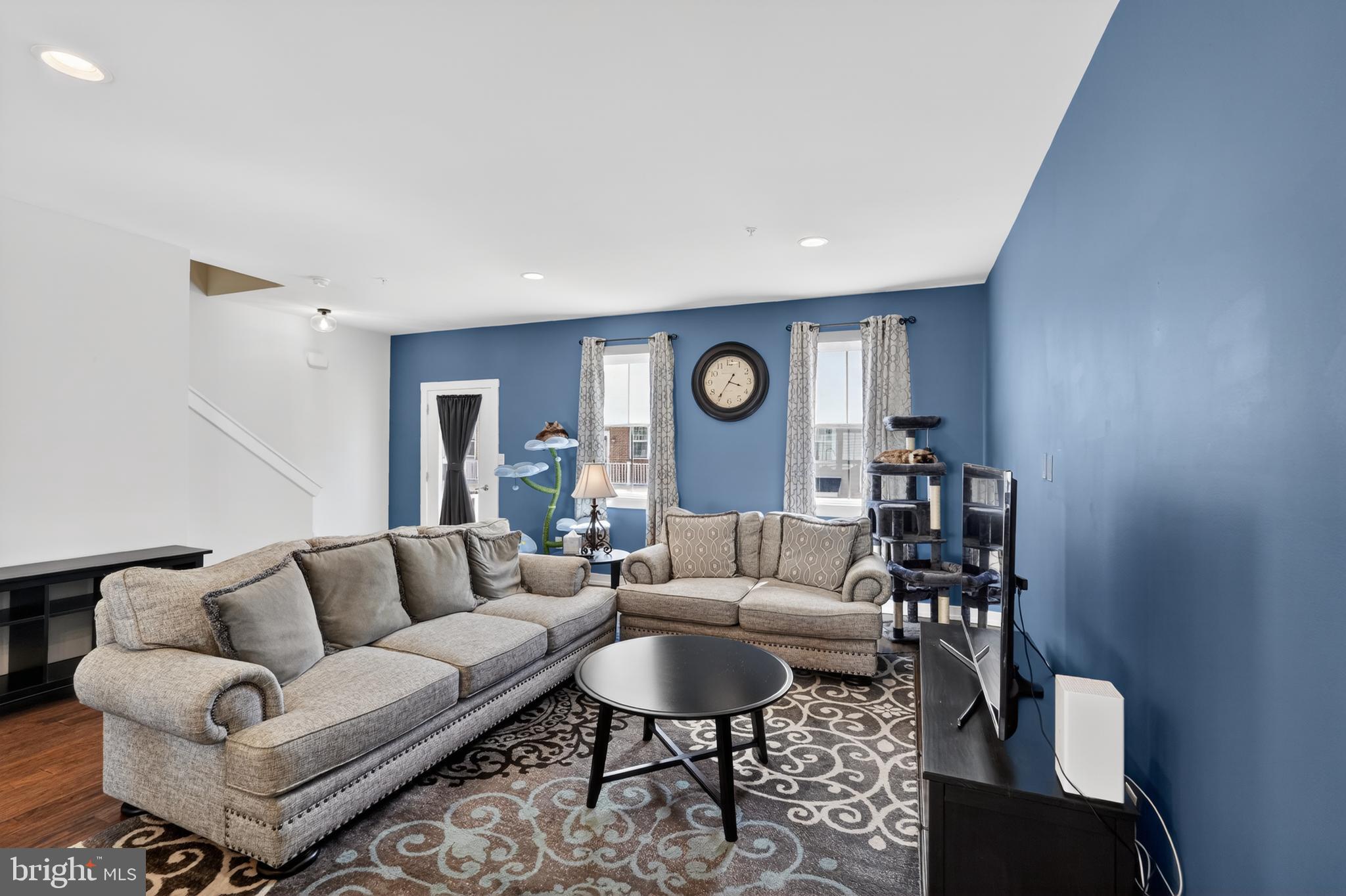 WATERSIDE - Residential