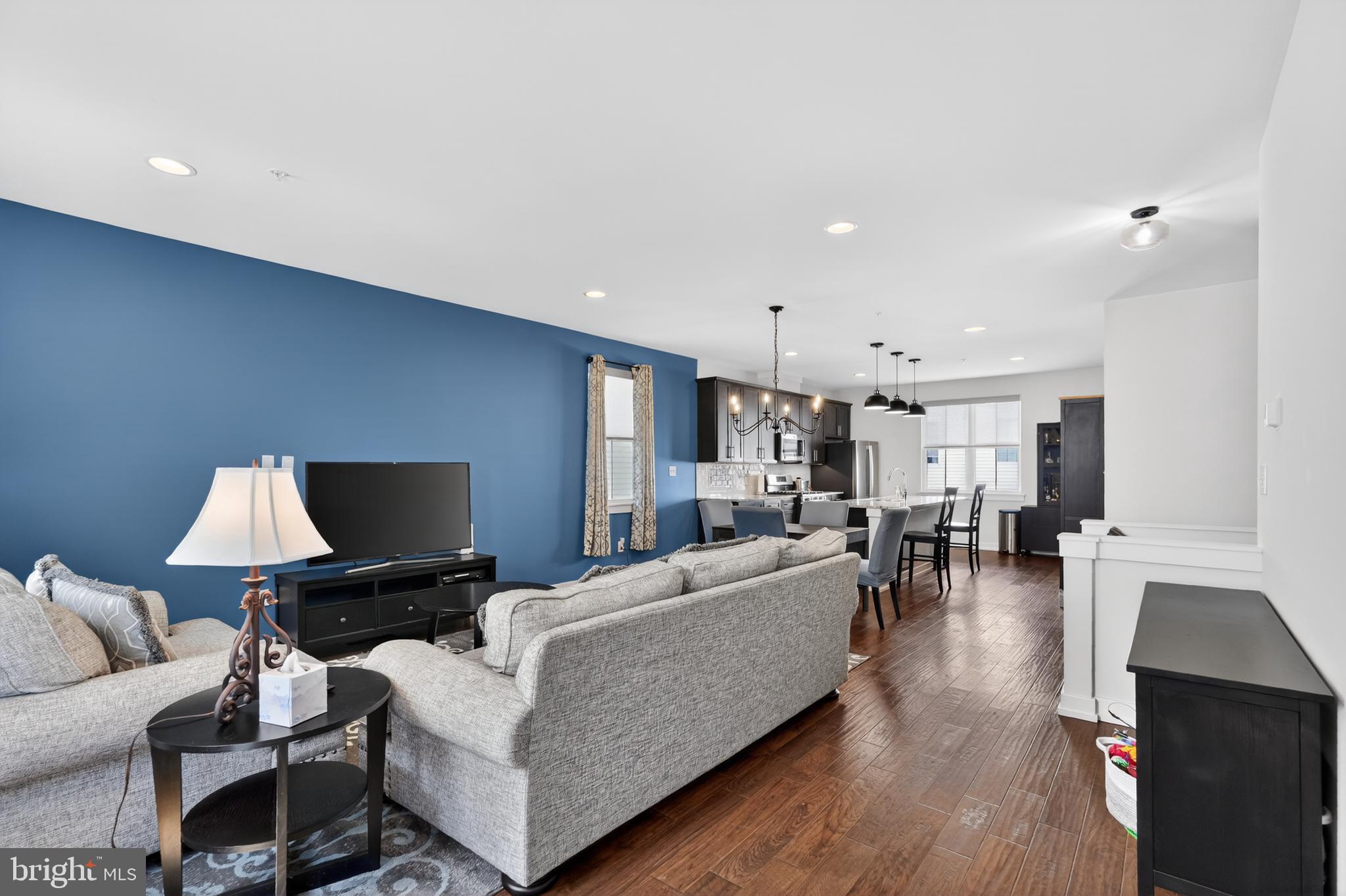 WATERSIDE - Residential