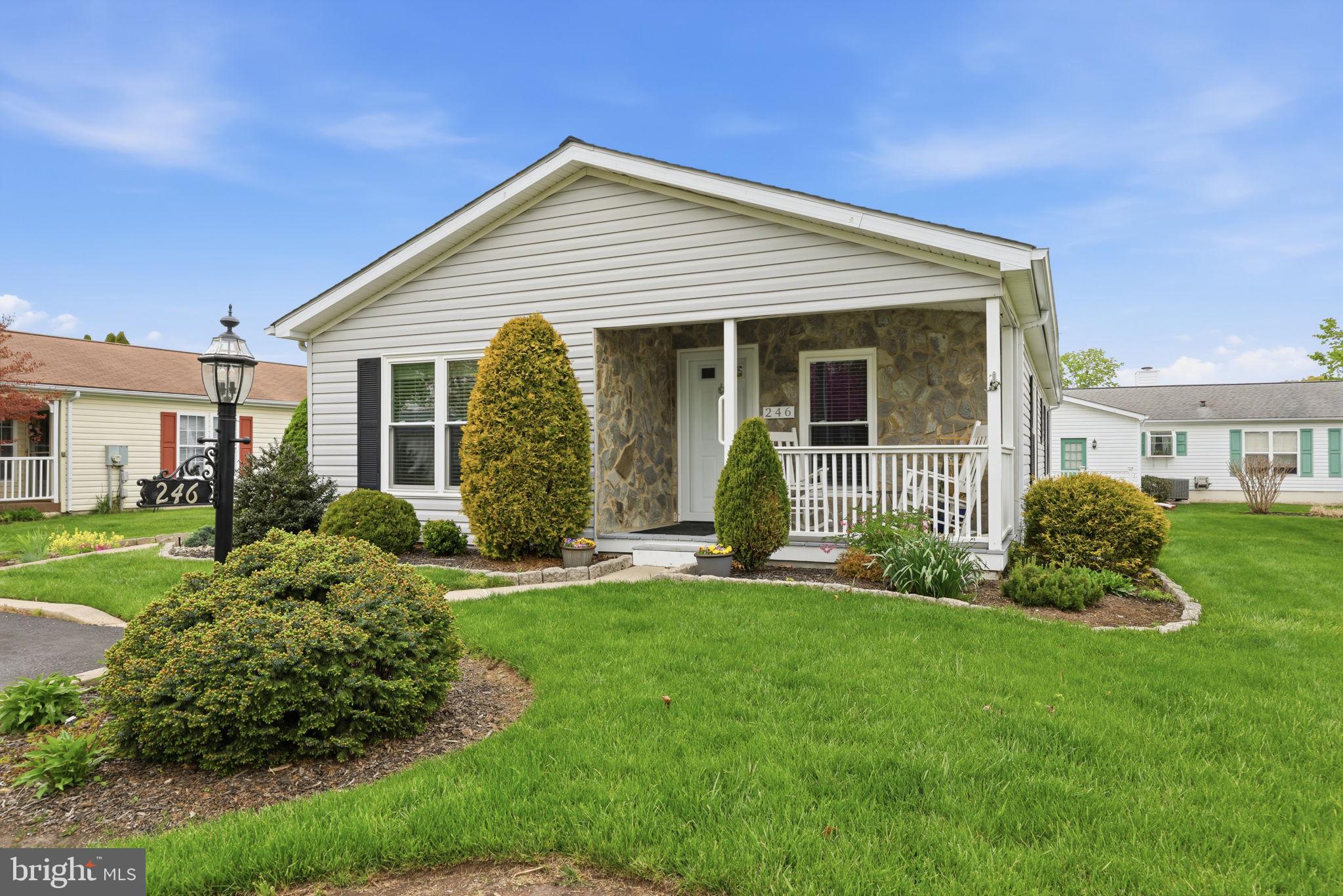 BUCKINGHAM SPRINGS - Residential