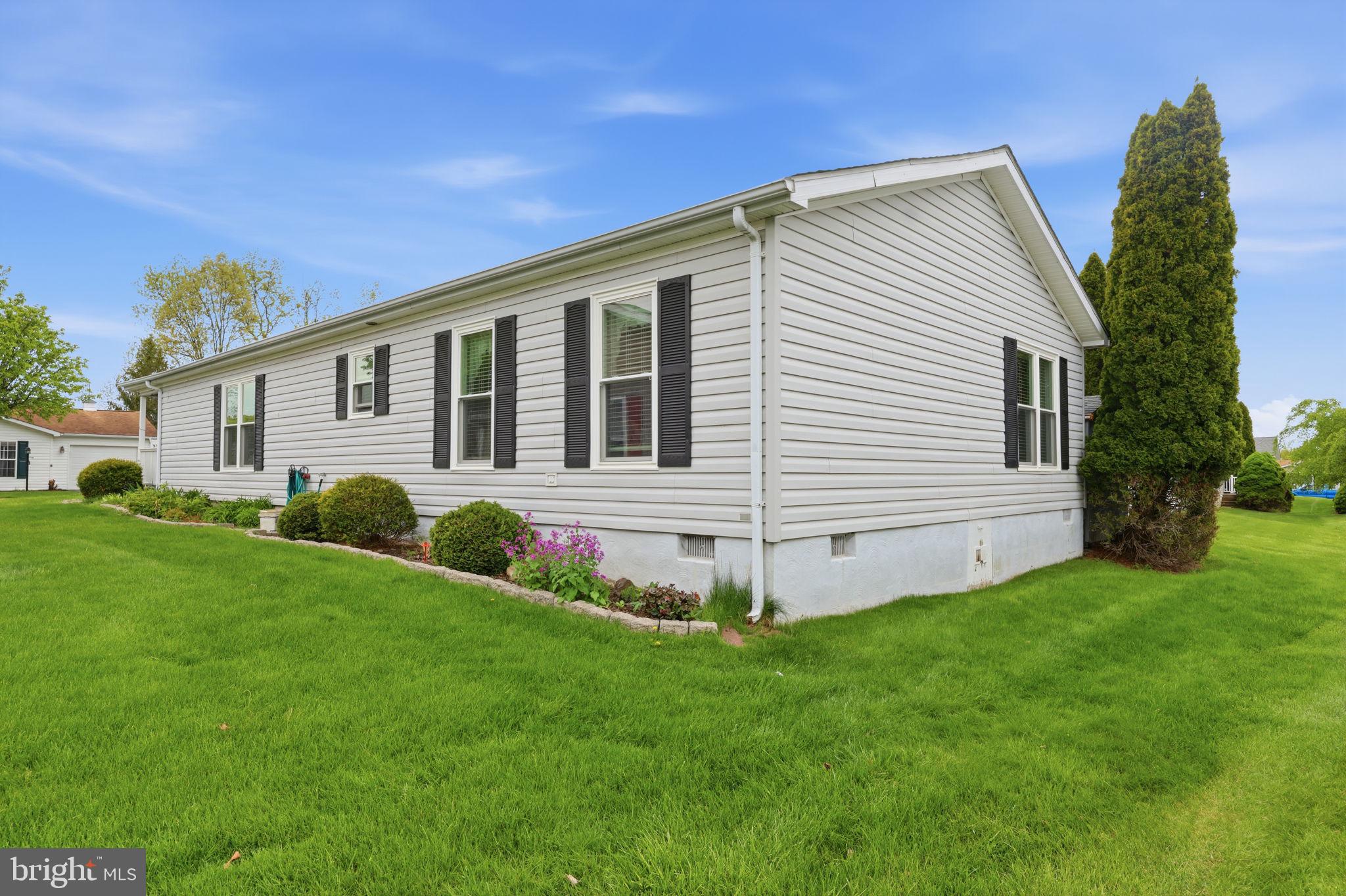 BUCKINGHAM SPRINGS - Residential