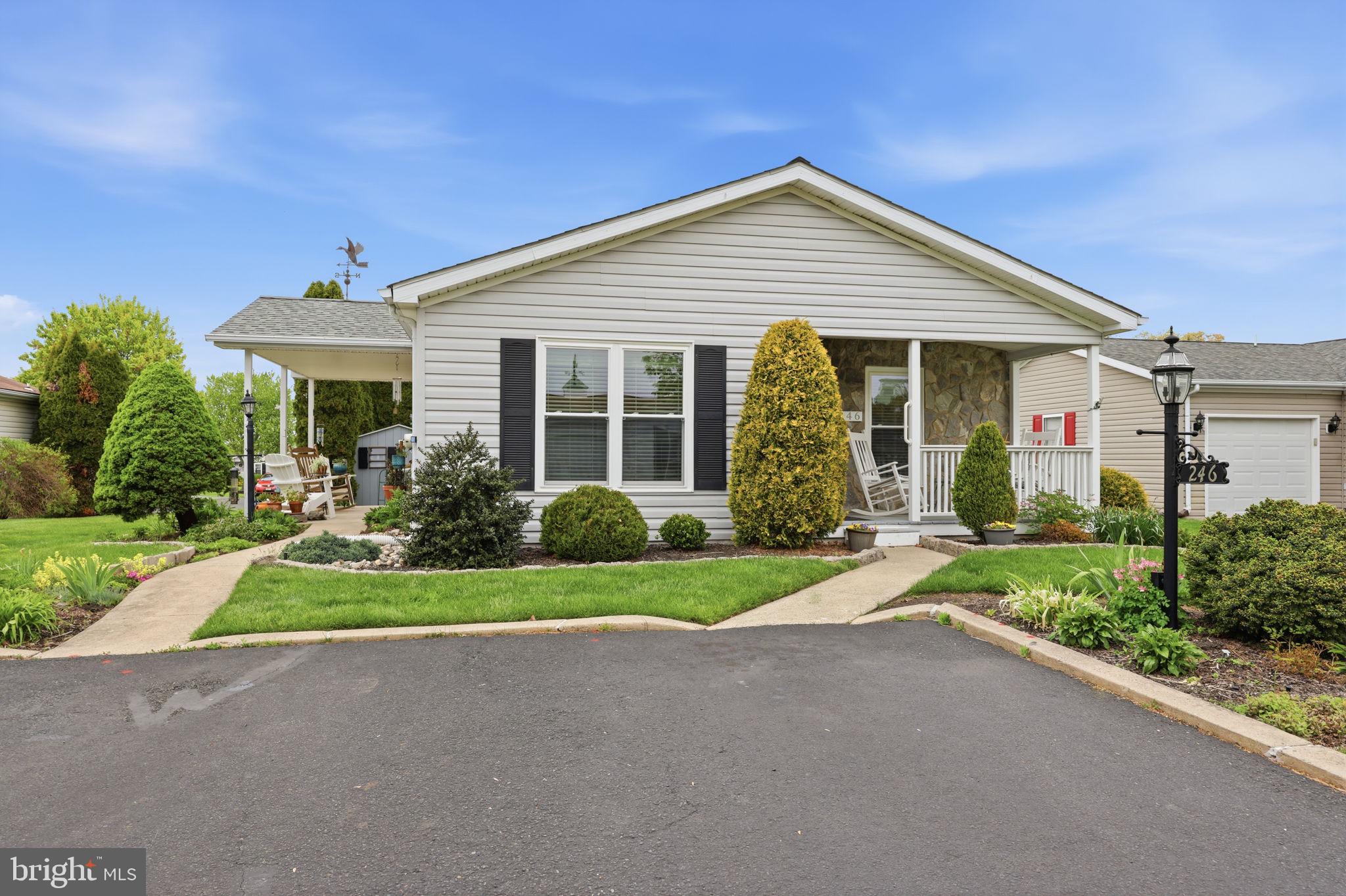 BUCKINGHAM SPRINGS - Residential