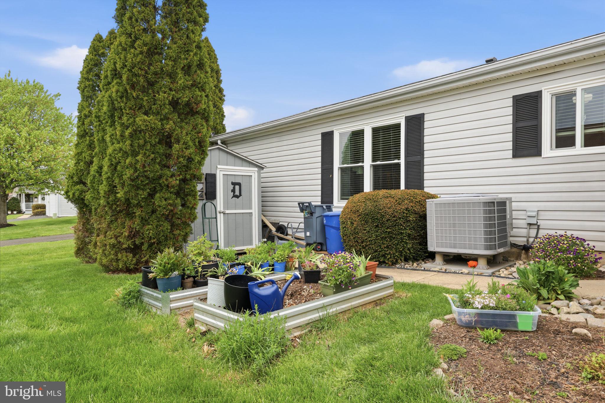 BUCKINGHAM SPRINGS - Residential