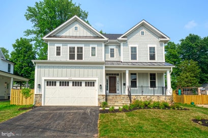 115 SAINT ANDREWS DRIVE NE VIENNA VA 22180