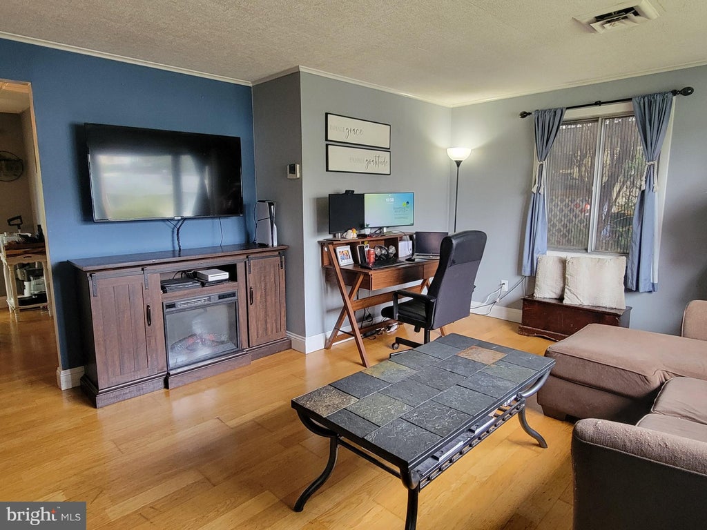 Photo of 2450 Mckinley Avenue, READING, PA 19609 (MLS # PABK2080310)