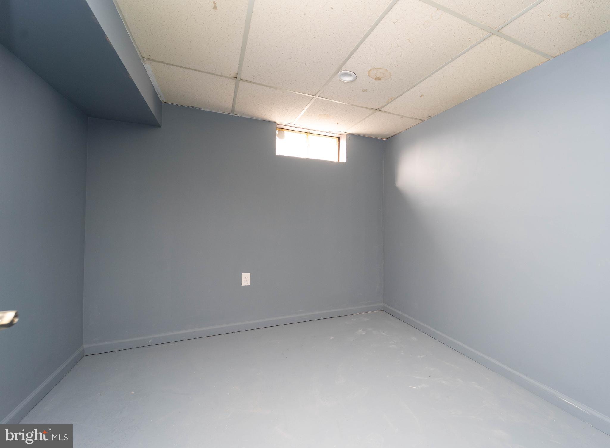 HOLLAND HILL - Residential