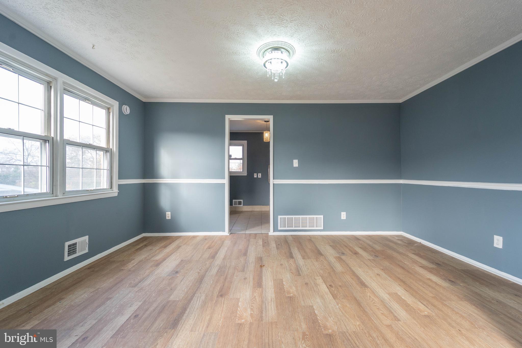 HOLLAND HILL - Residential