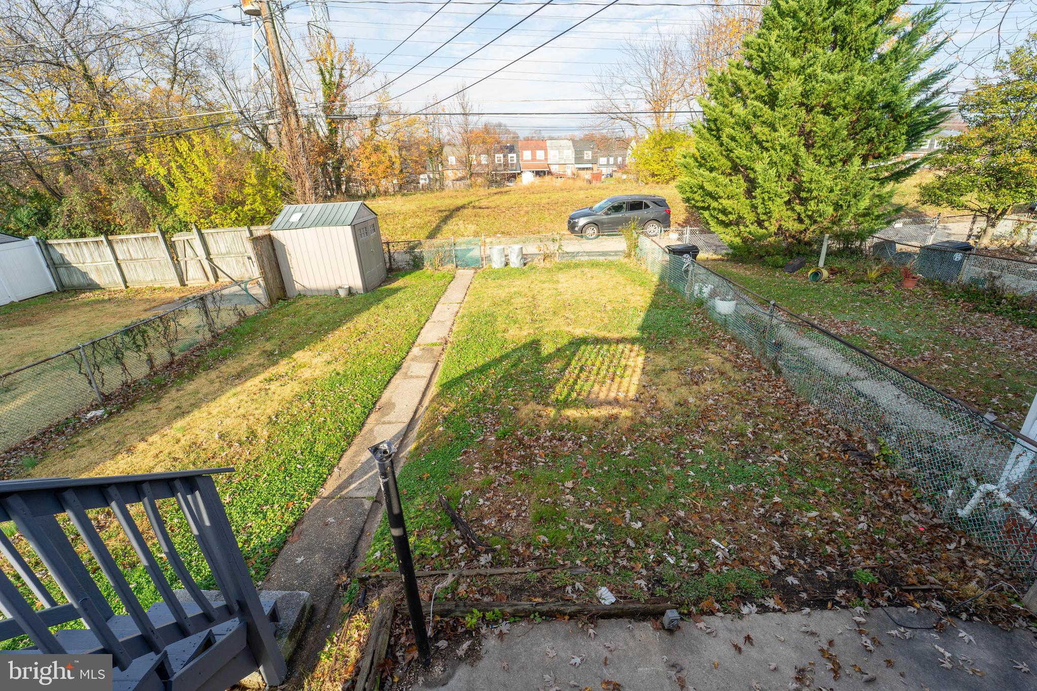 HOLLAND HILL - Residential