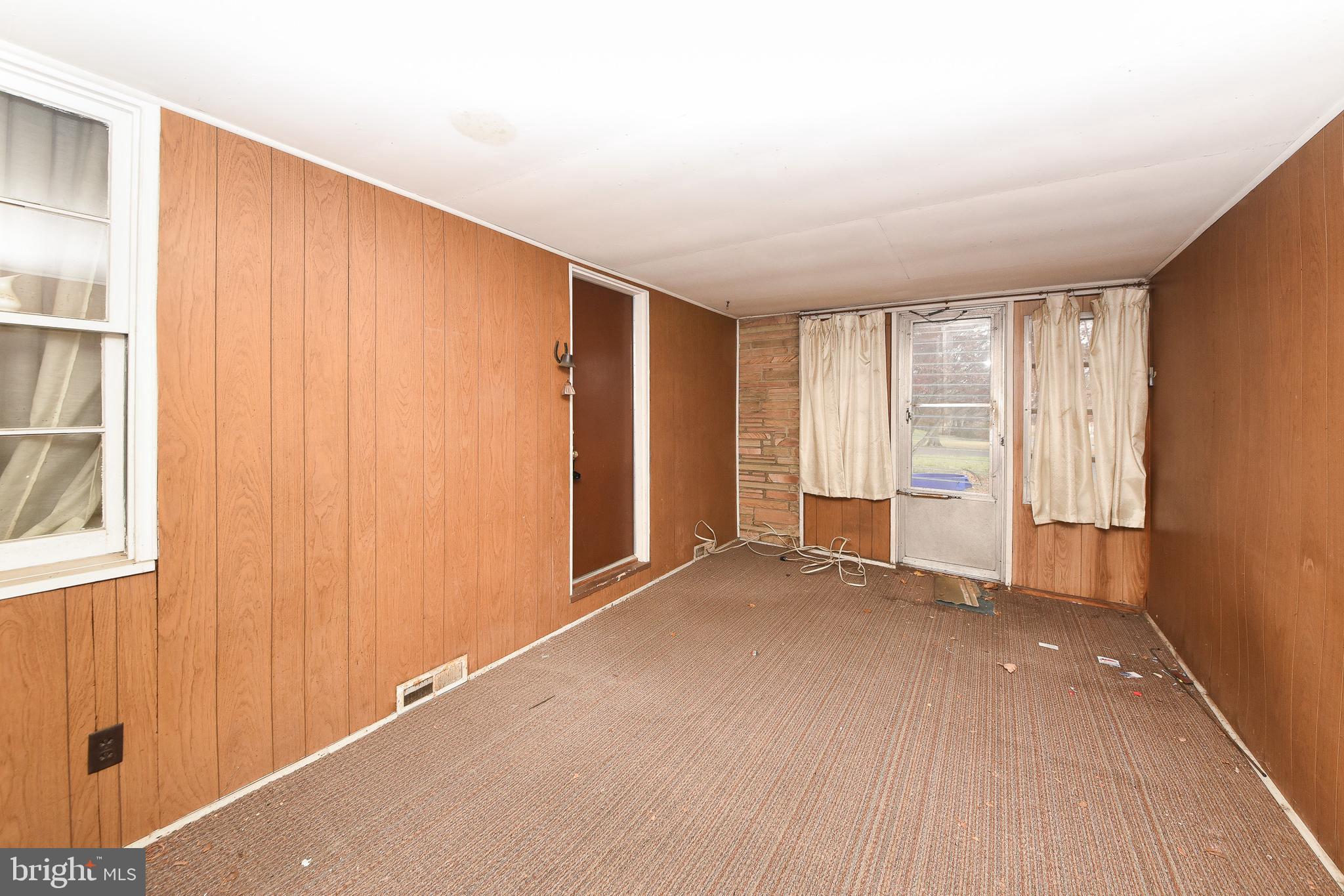 NON AVAILABLE - Residential